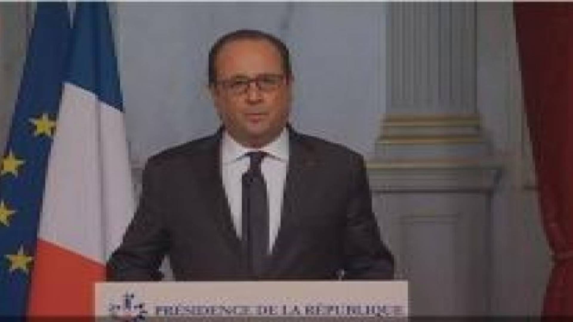 الرئيس الفرنسي : هجمات باريس "عمل حرب".. وداعش وراءها