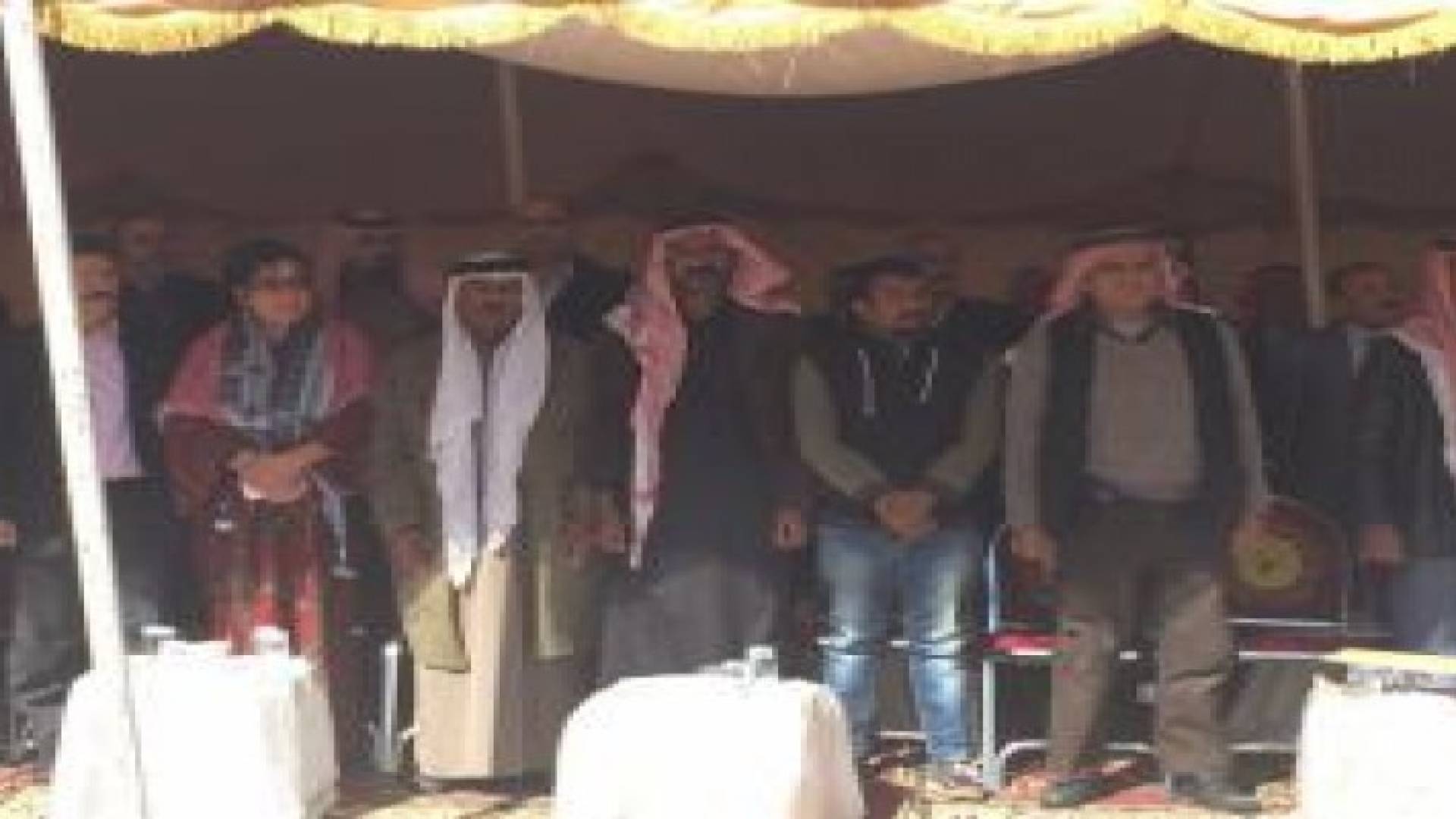 الفعاليات الشبابية والسياسية في السلط تنظم وقفة تضامنية مع انتفاضة القدس