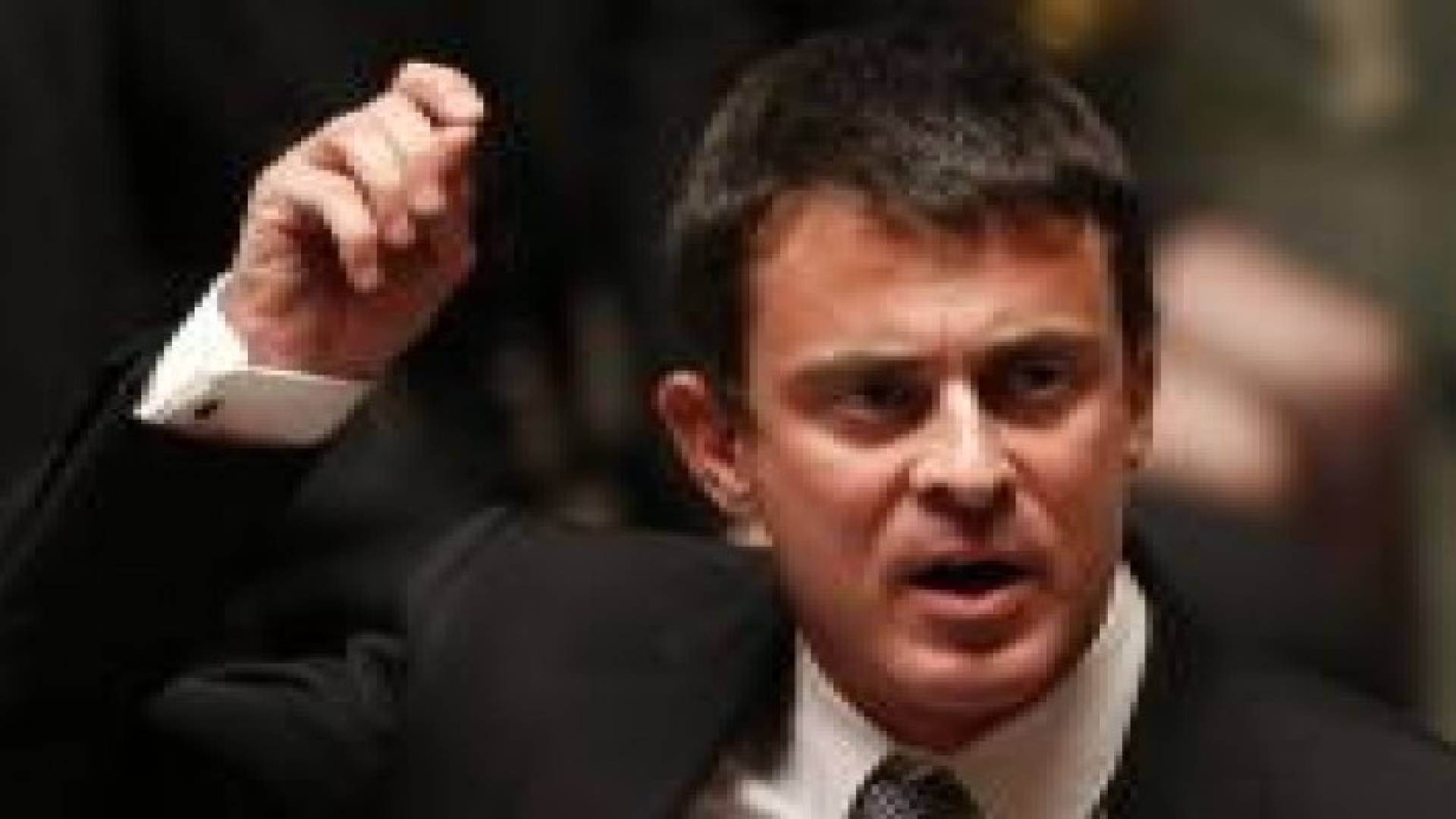 رئيس وزراء فرنسا: سنواصل الغارات على داعش في سوريا