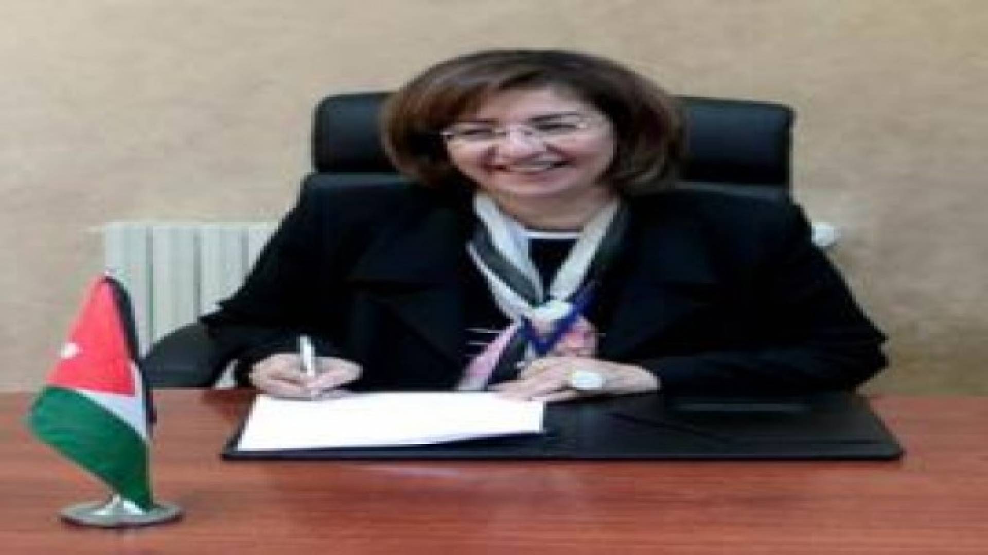 وزيرة التنمية تفتتح مقر جمعية سيدنا علي ابن عليم الخيرية في البقعة