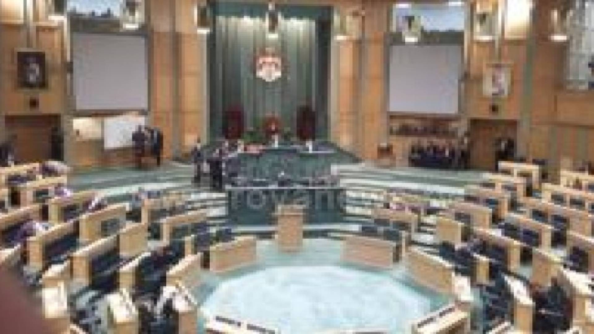 الهميسات مساعدا اول وخليفات مساعدا ثاني لرئيس مجلس النواب