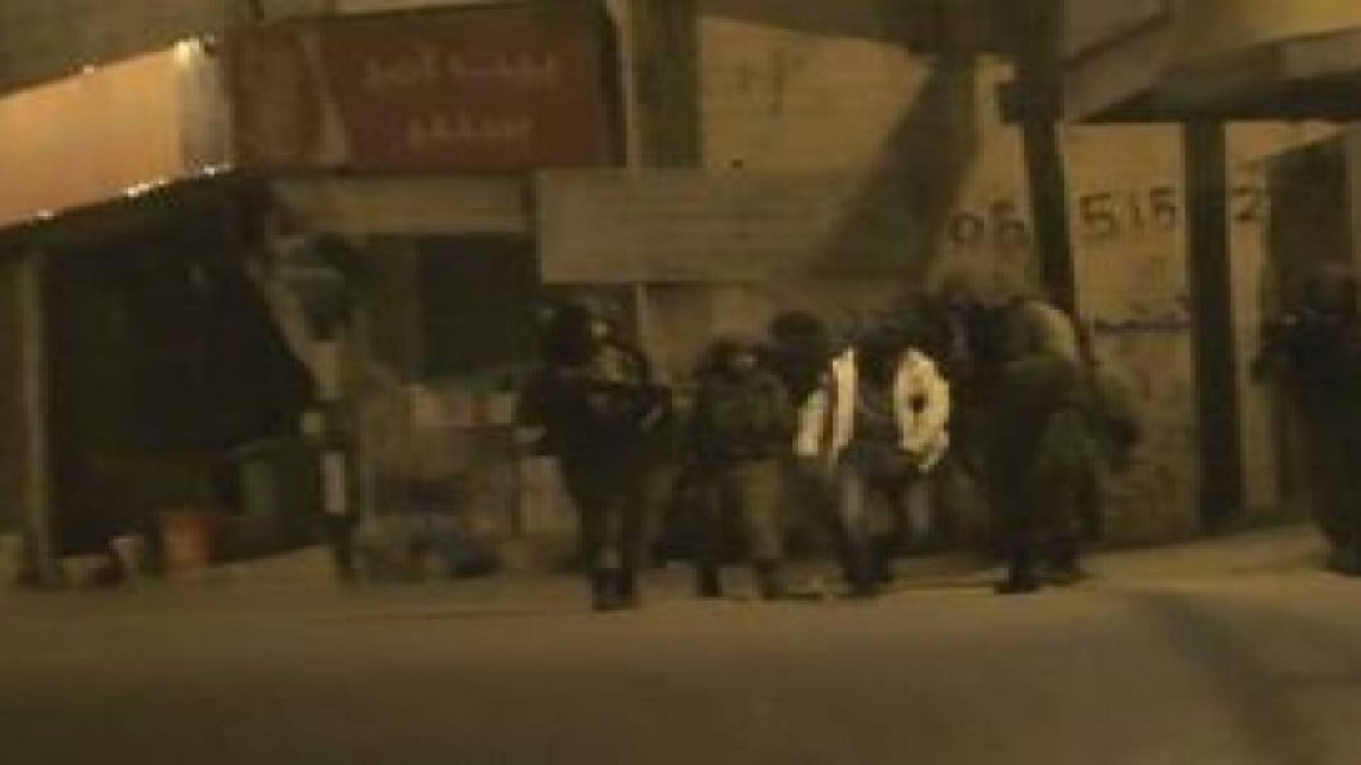 حملة دهم واعتقالات في محافظة الخليل