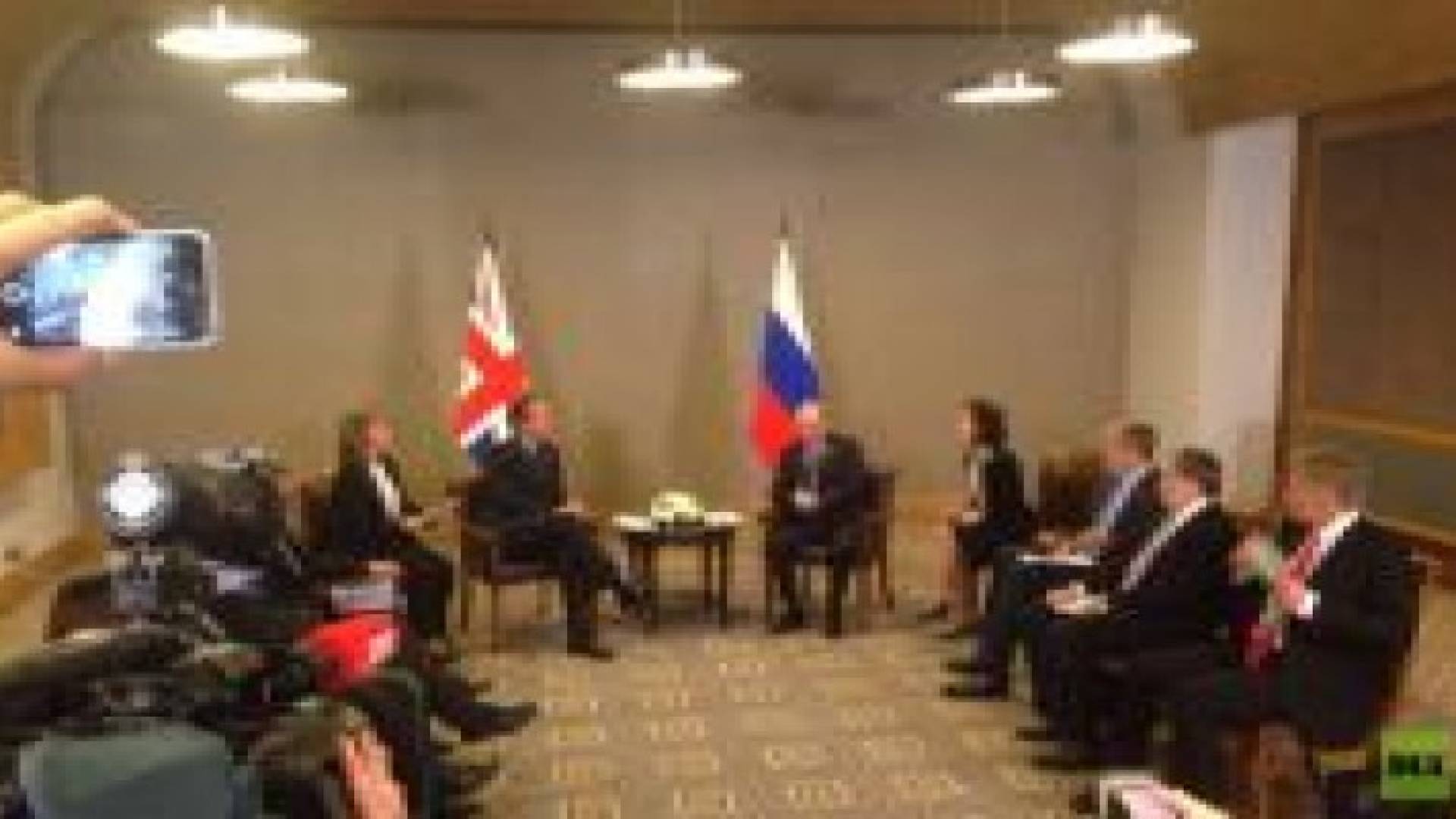 بوتين وكاميرون يؤكدان ضرورة توحيد الجهود في مكافحة الإرهاب