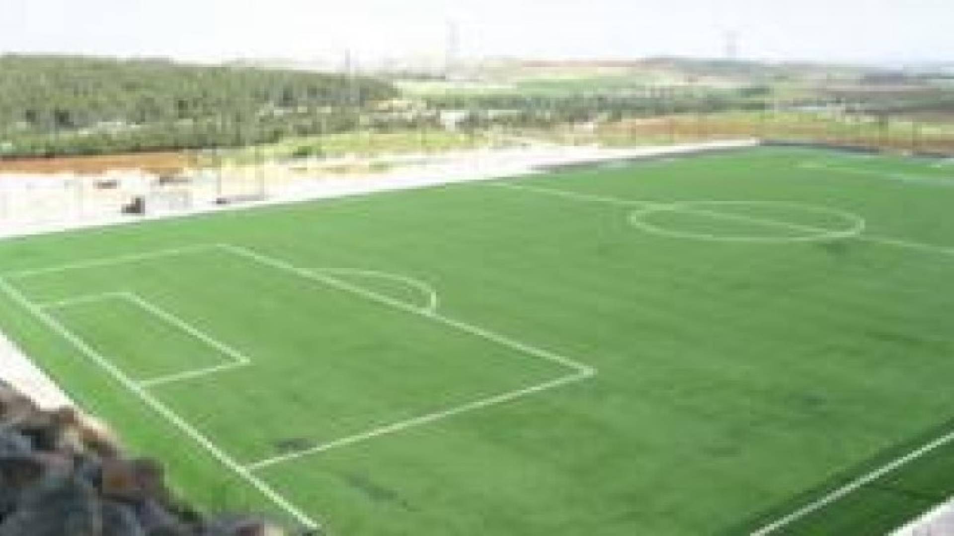 ازالة ارضيات ملاعب الفيصلي والوحدات والاهلي وشباب الاردن لاعادة تاهيلها