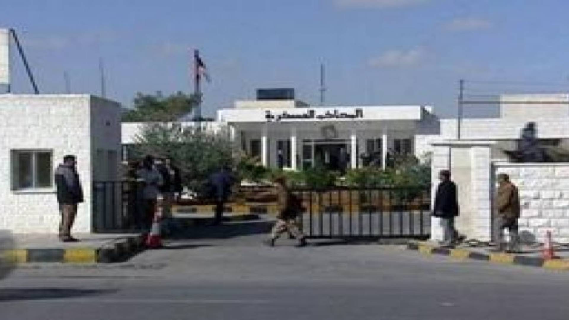 السجن سنة بدلا من 3 سنوات لمتهمين روجا لداعش