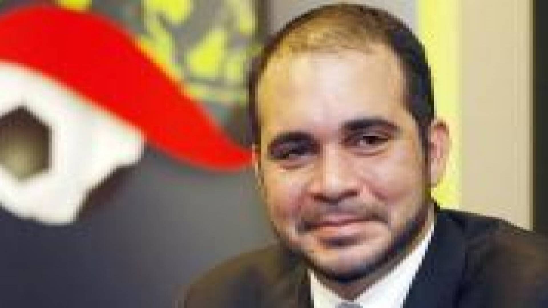 الأمير علي يحضر لقاء فرنسا وانجلترا .. ويوجه رسالة قوية