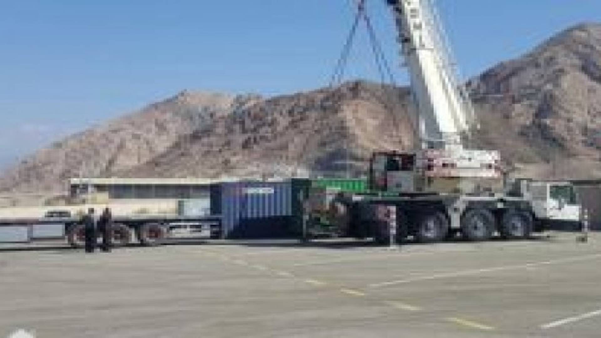 نقل 6 حاويات ألعاب نارية من العقبة إلى الغباوي لإتلافها