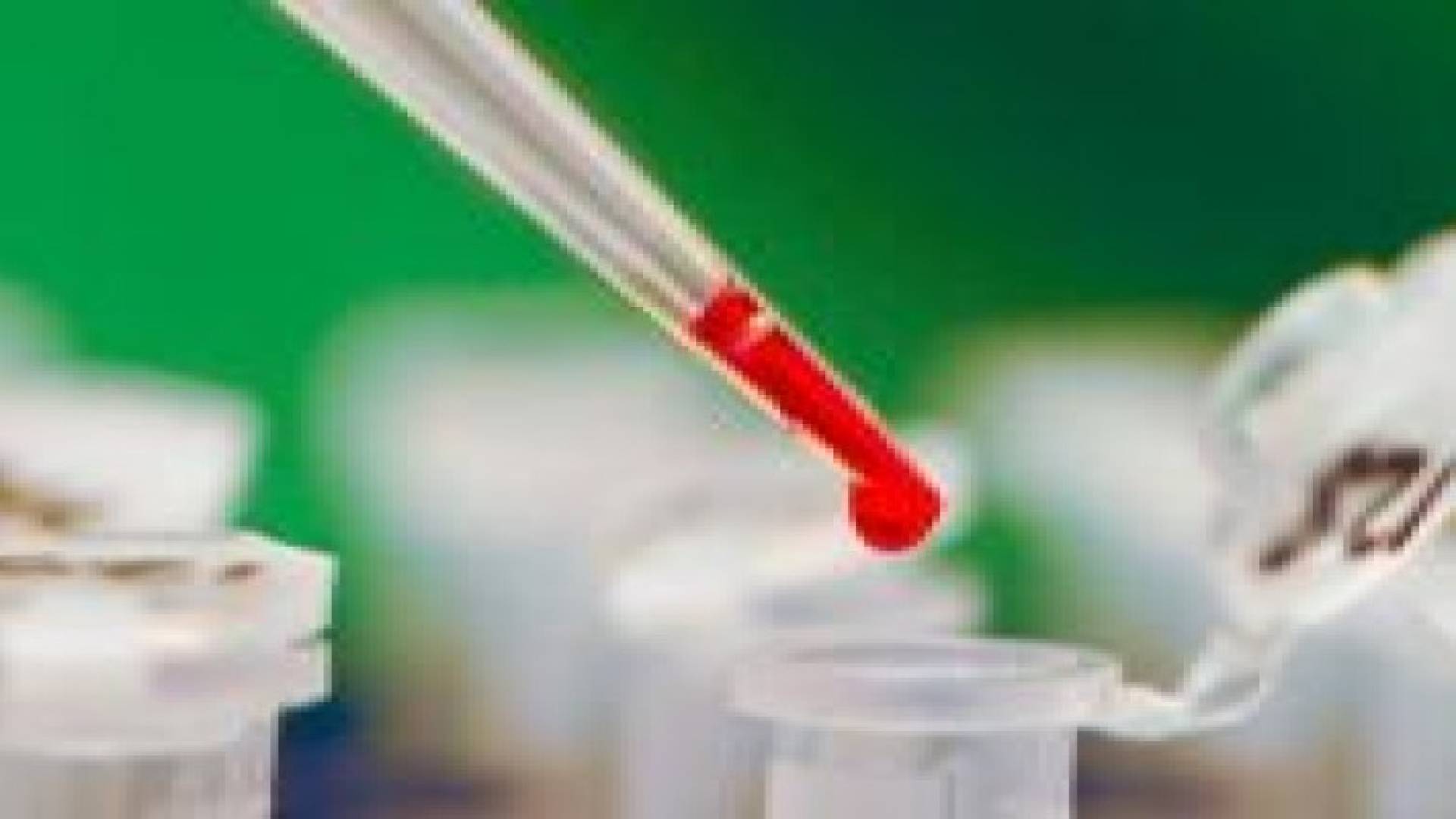 قطرة دم تكشف الإصابة بالسرطان