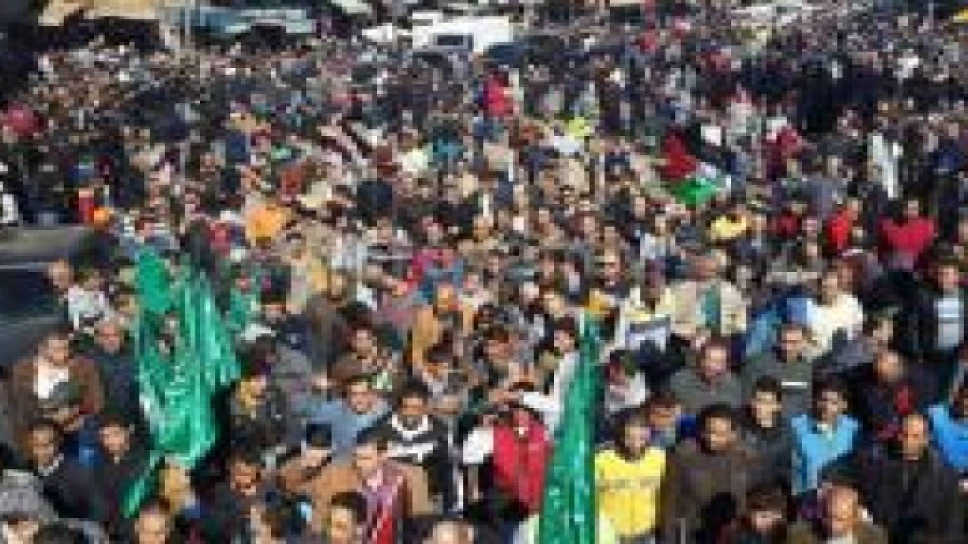 بالصور : مسيرة في وسط البلد نصرة للمسجد الاقصى