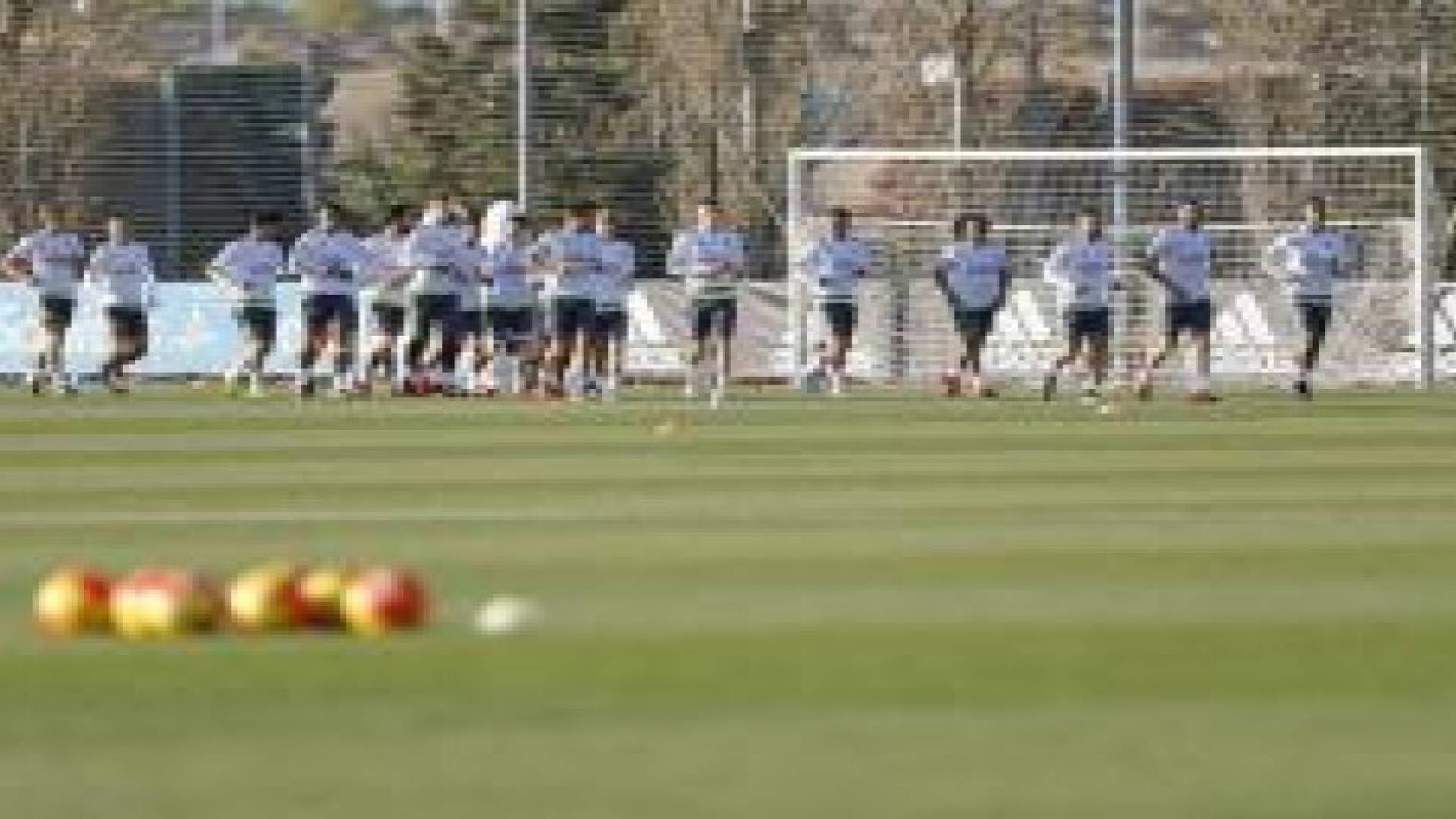 قائمة ريال مدريد مكتملة .. وبينيتيز ينتظر قرار بنزيمة