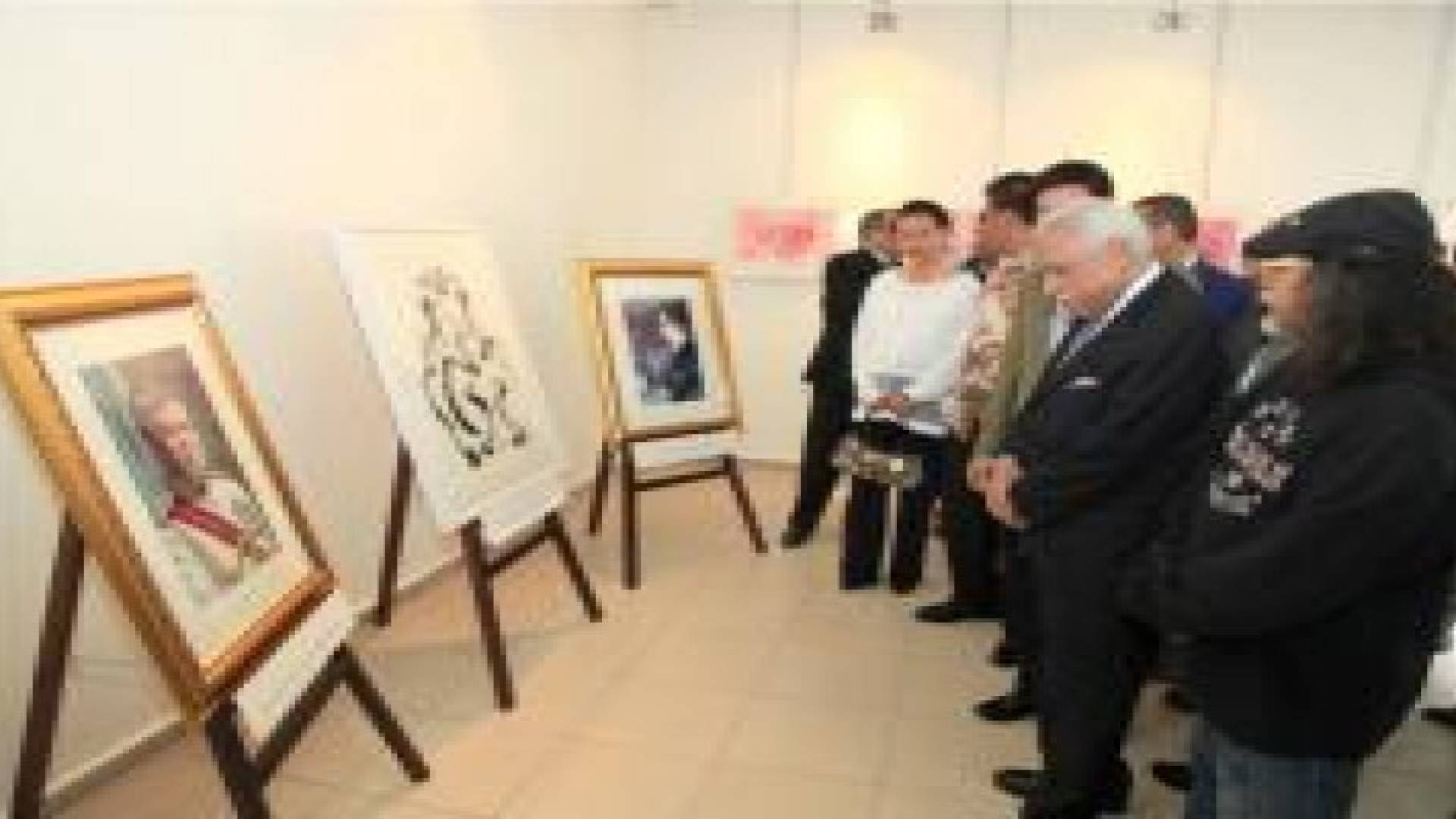 امين عمان يفتتح معرض فني تايلندي في جاليري رأس العين