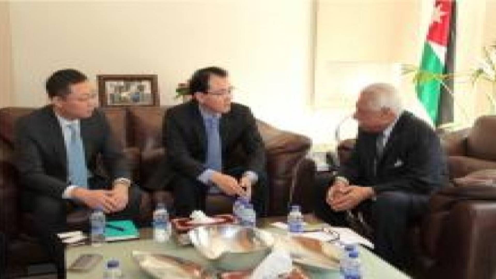 أمين عمان يبحث مع وفد صيني اوجه التعاون والفرص الاستثمارية