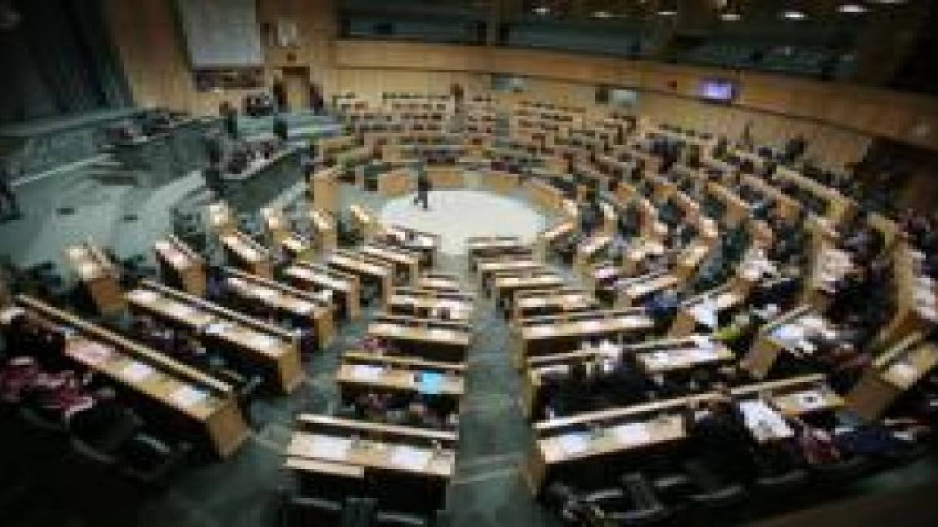 برنامج مراقبة أداء النواب يدعو إلى تطبيق المواد العقابية في الغياب عن الجلسات البرلمانية