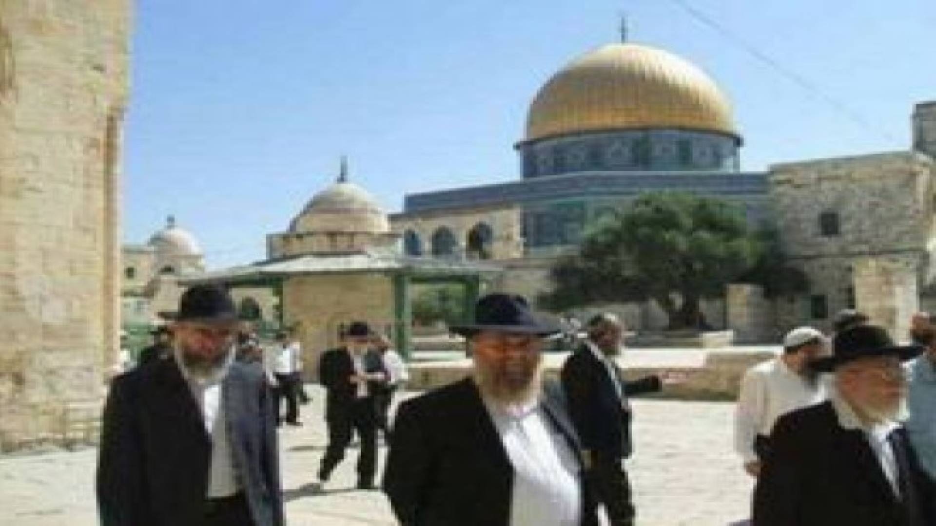 الاحتلال الاسرائيلي يباشر بتنفيذ خطة ادخال اعداد محددة من اليهود للاقصى