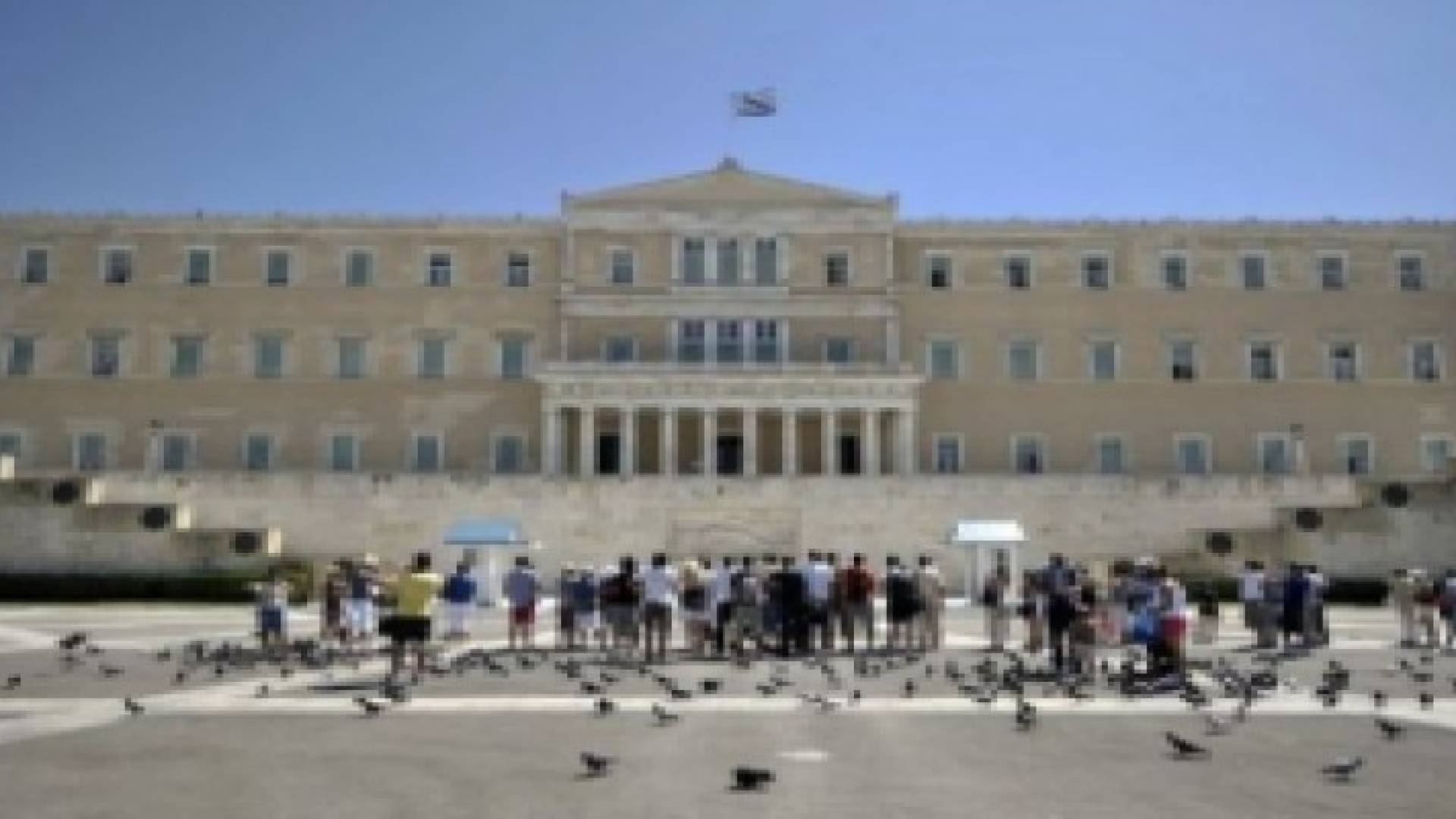 قبرص تبعد 6 فرنسيين مرتبطين بالإرهاب