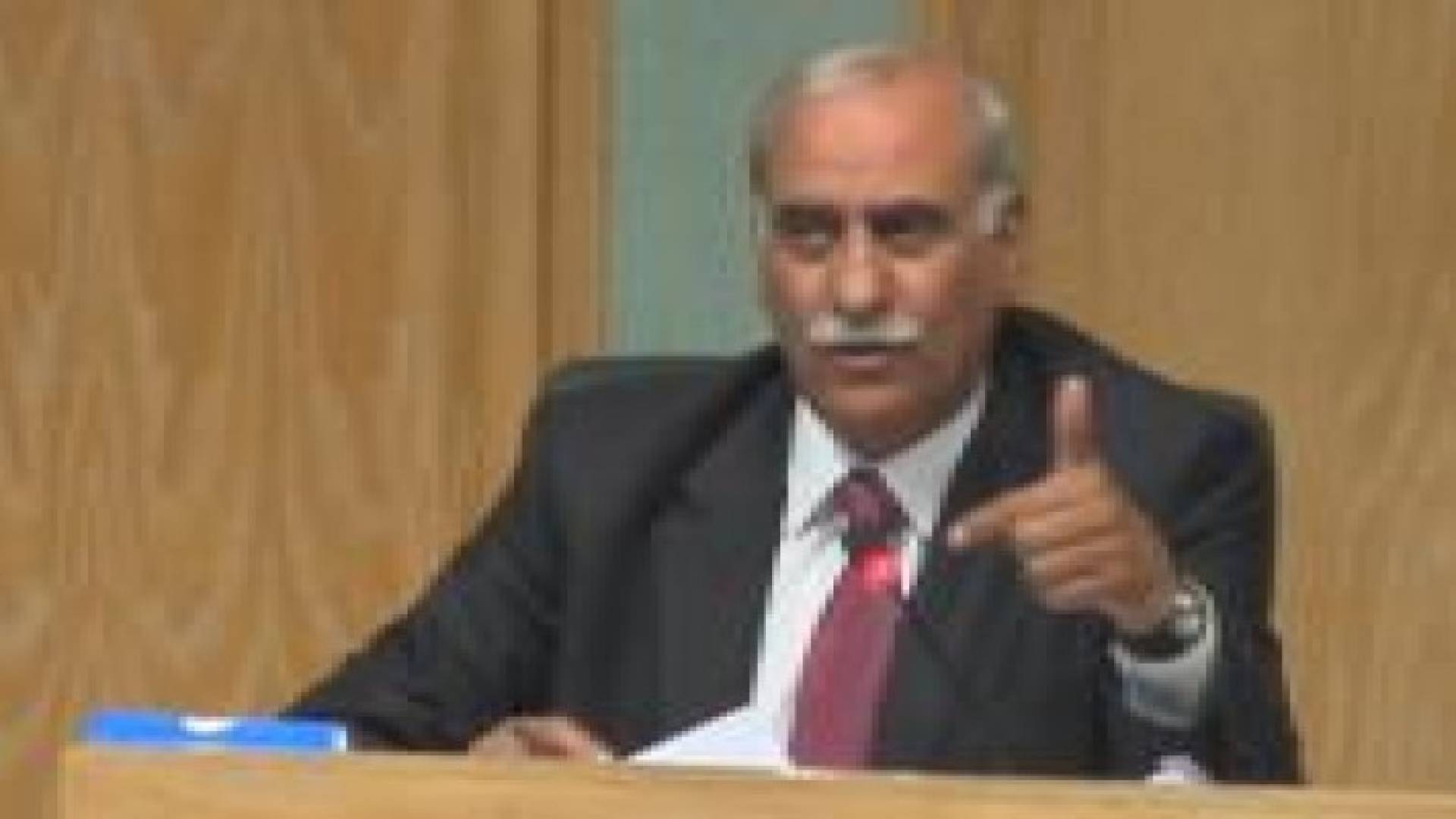 النائب الخرابشه يوجه عددا  اسئلة لرئيس الوزرراء