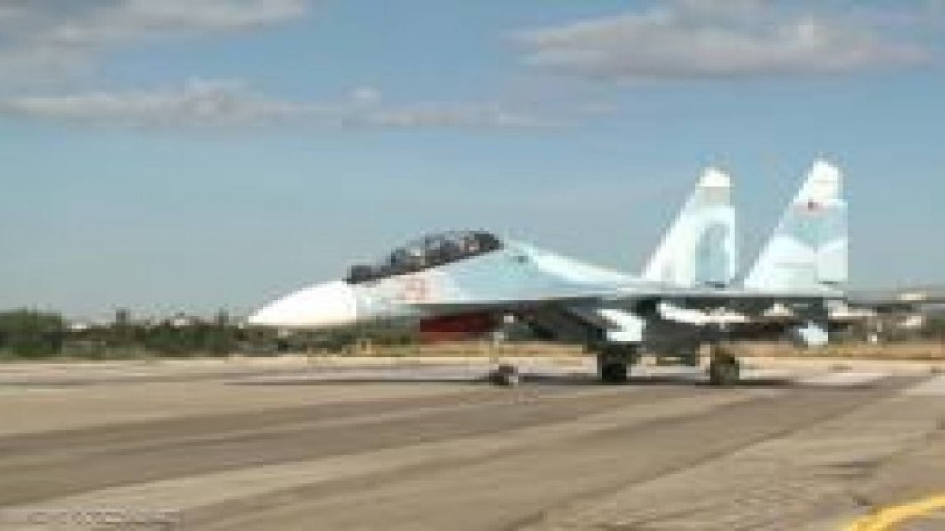 موسكو تعلن استمرار ضرباتها قرب الحدود السورية التركية