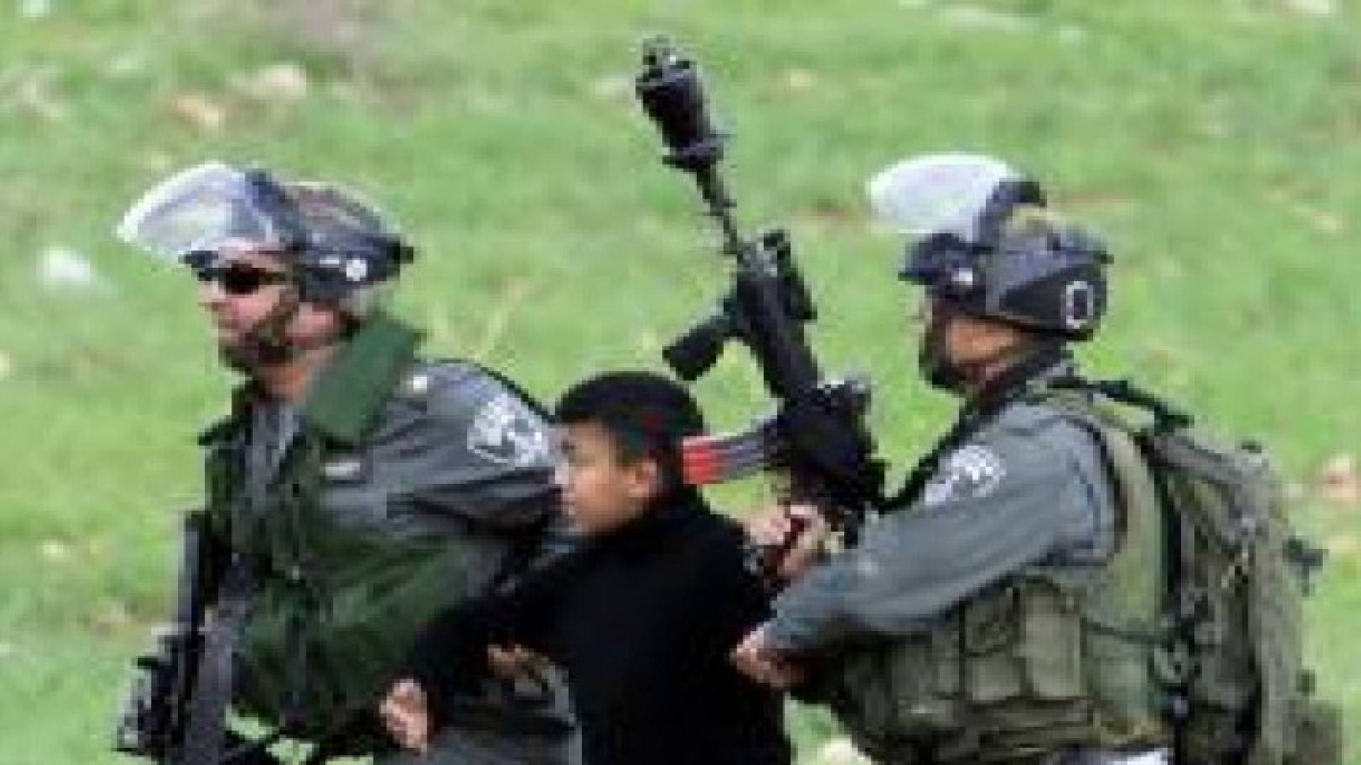 الإحتلال يقر قانونا يسمح بسجن الأطفال دون سن 14 عاما