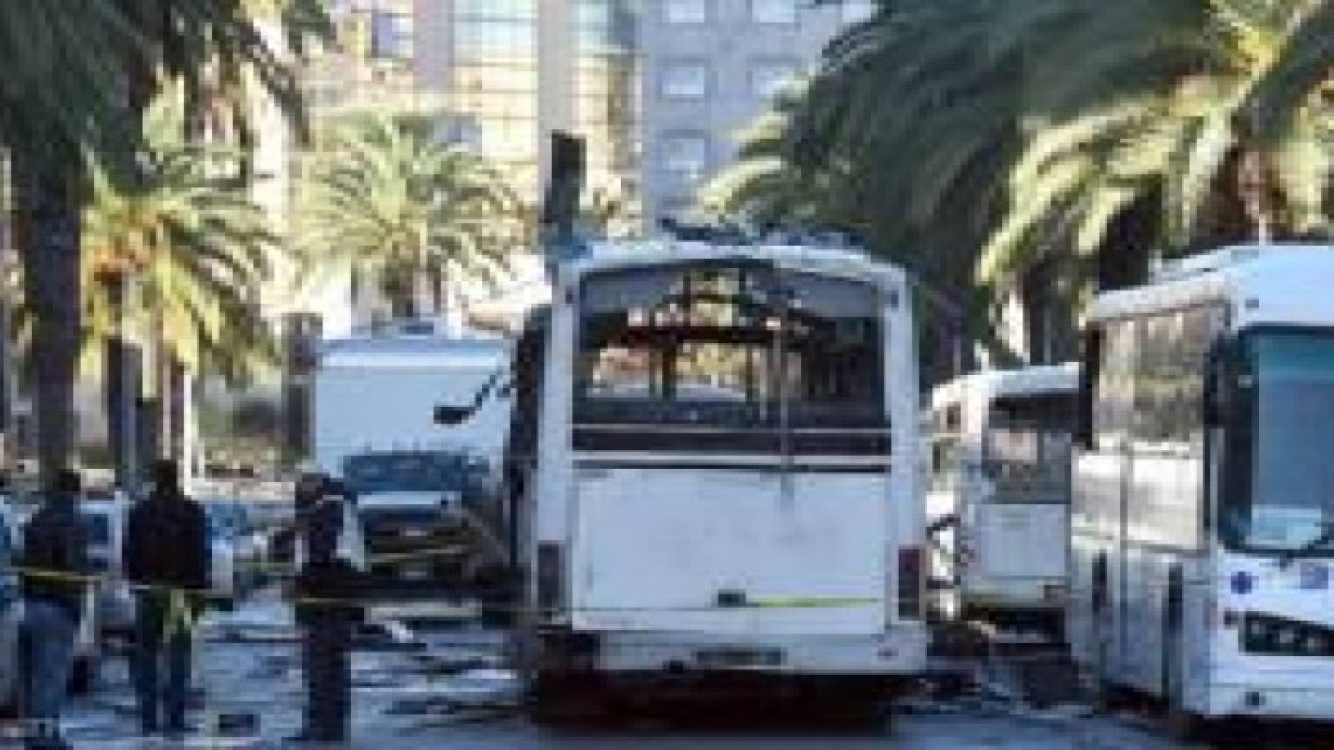 تونس تغلق حدودها البرية مع ليبيا