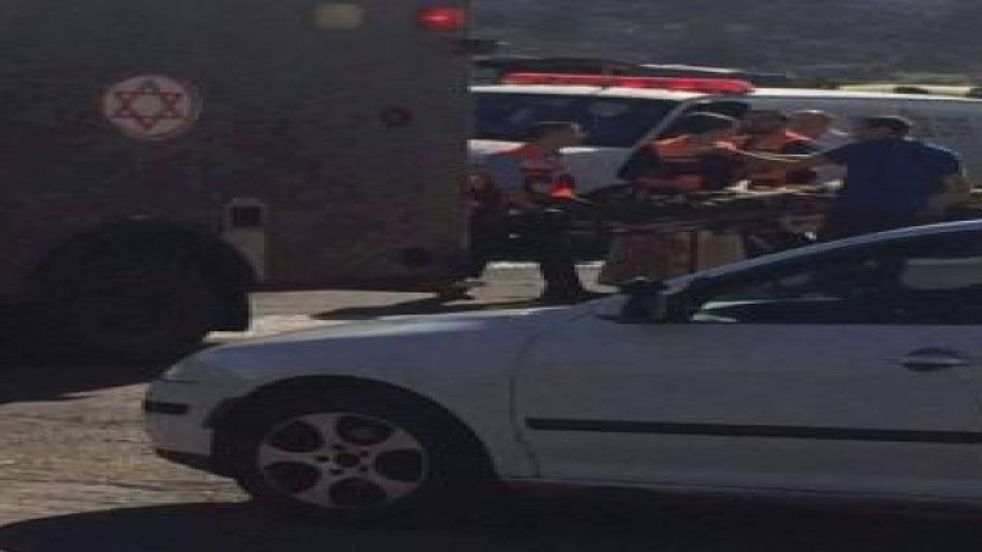 استشهاد مواطن بدعوى دهس 5 جنود في بيت امر..صور