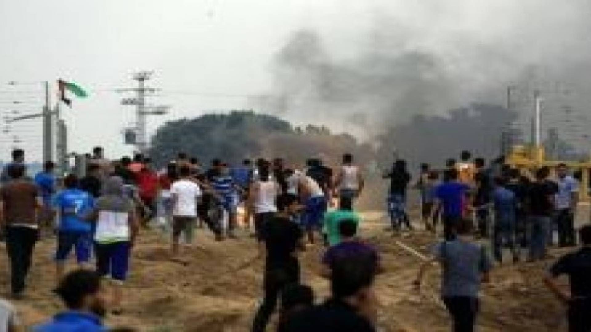 33 مصابا خلال المواجهات مع الاحتلال الاسرائيلي في قطاع غزة