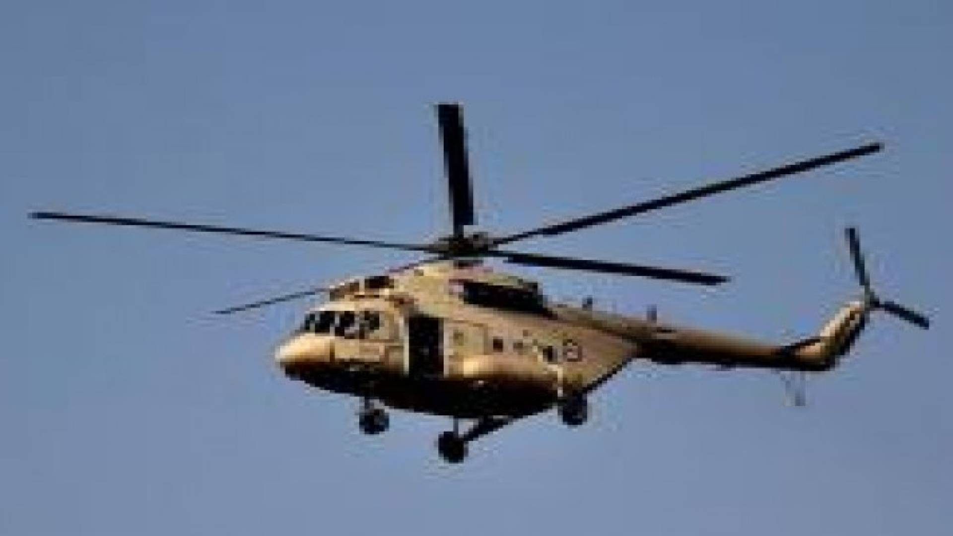 سقوط مروحية للجيش المصري في منطقة مزارع 6 أكتوبر وإصابة أفراد طاقمها