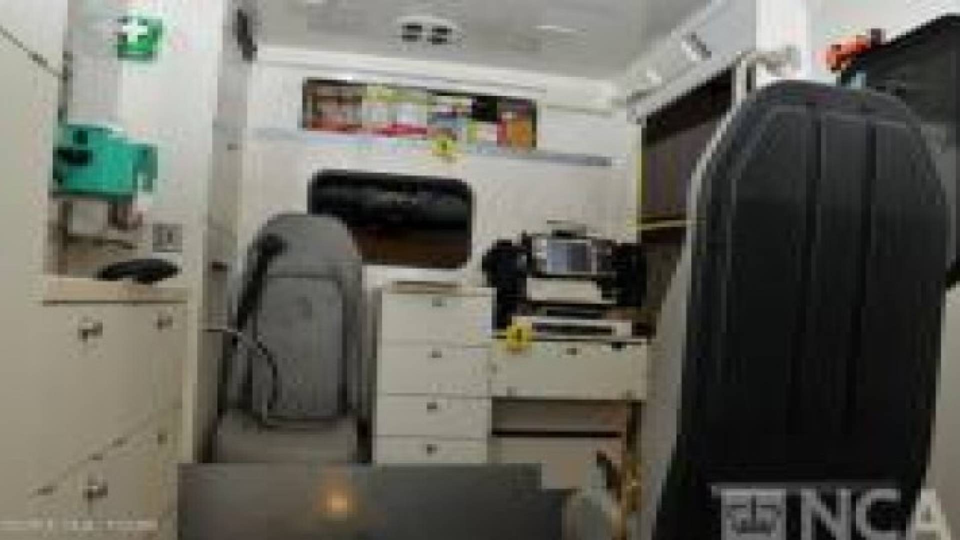 سيارات إسعاف وهمية تهرب مخدرات بقيمة 2.4 مليار دولار