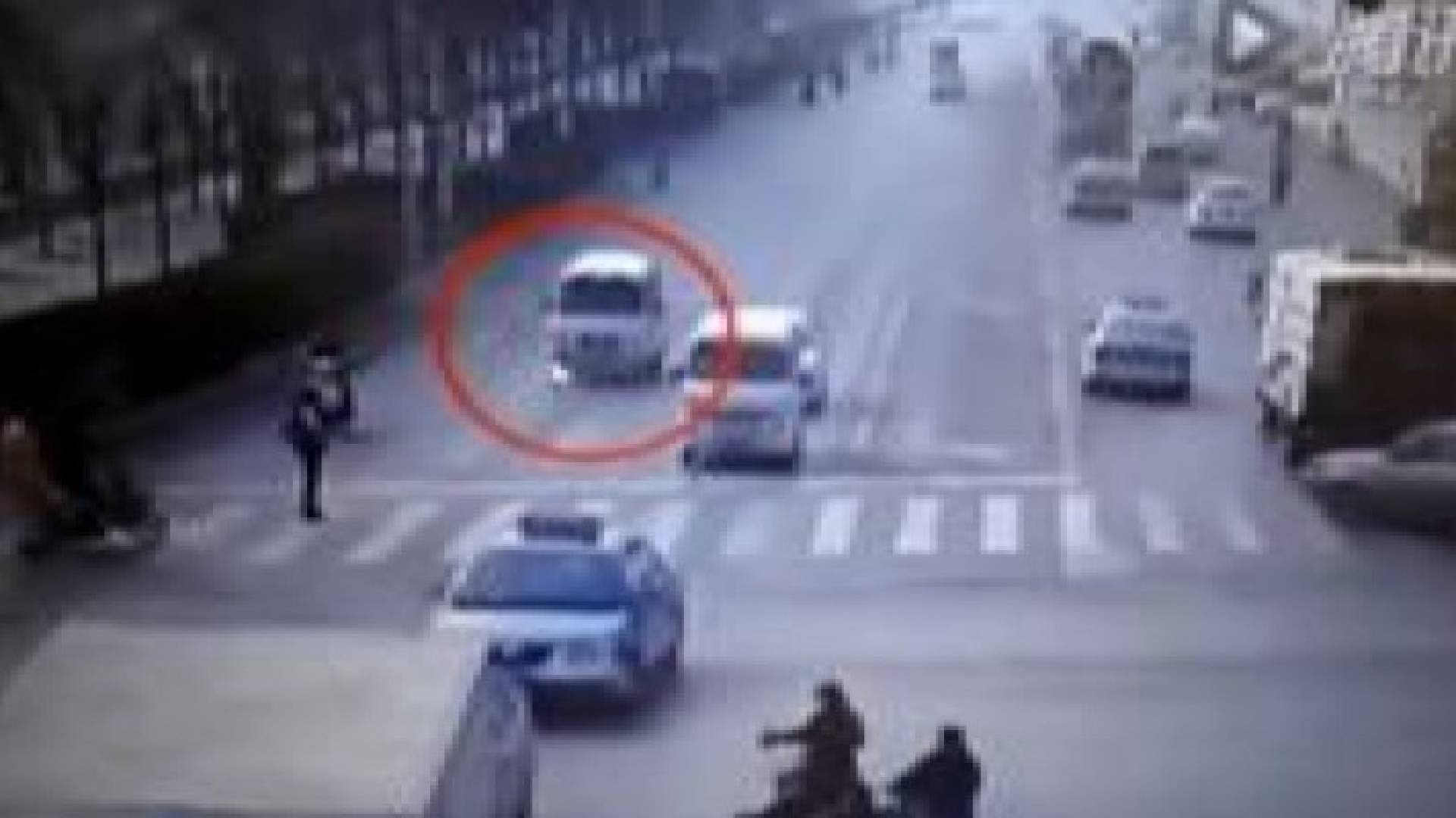 بالفيديو : لغز حادث غريب في الصين يحير الملايين