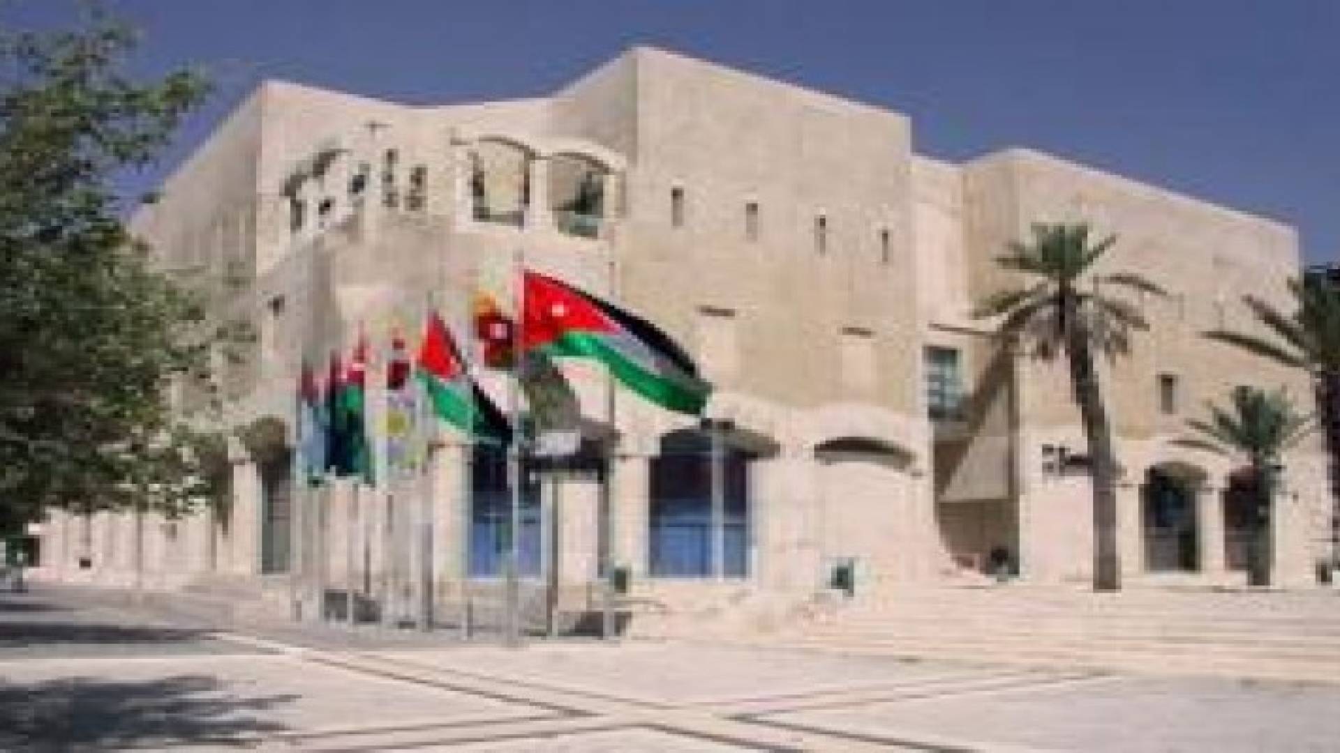 الأمانة توقف منح التراخيص لـ7 مهن في "السكن"