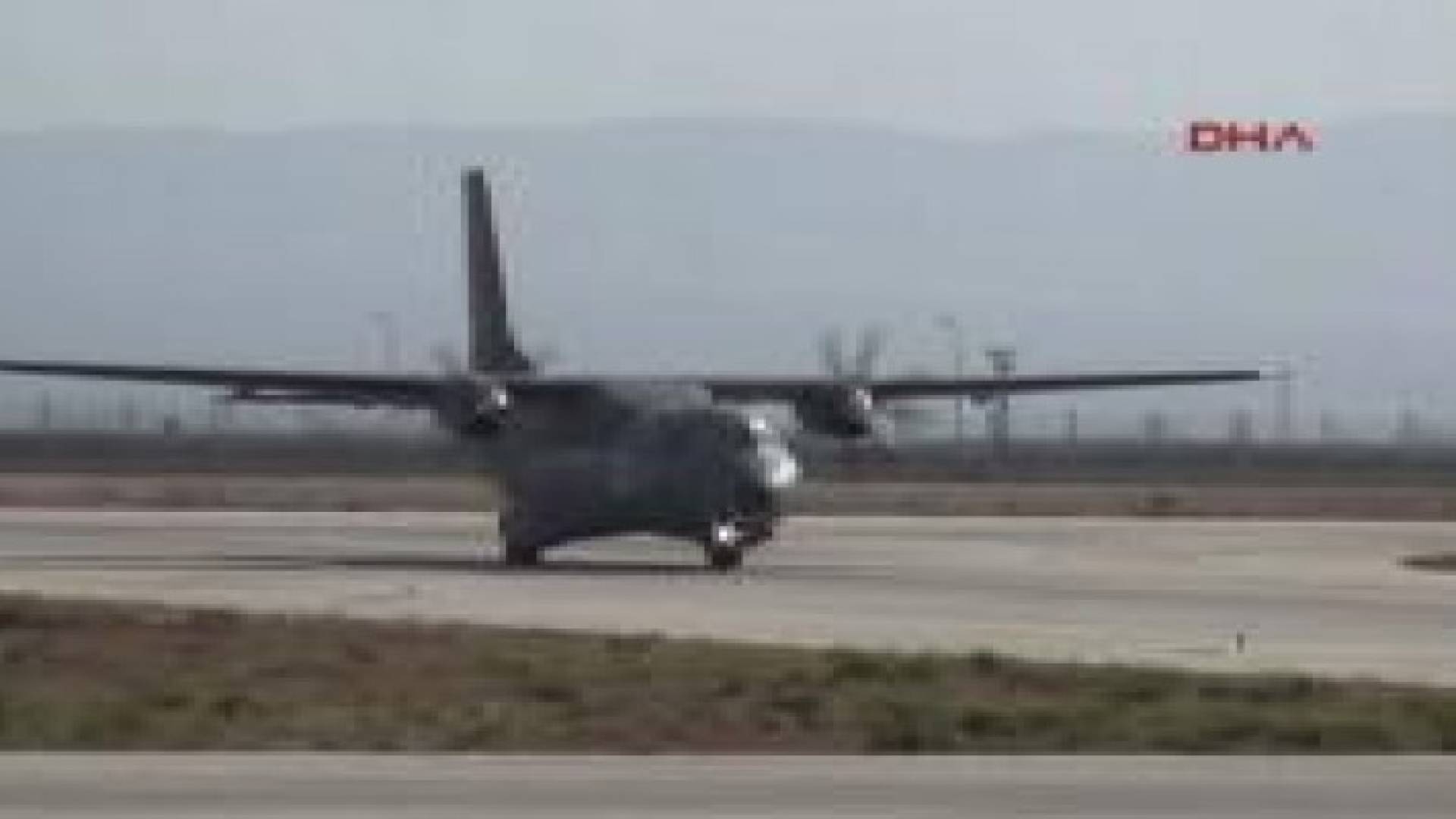 إقلاع طائرة من أنقرة إلى روسيا تحمل جثمان قائد القاذفة الروسية التي أسقطت فوق سوريا