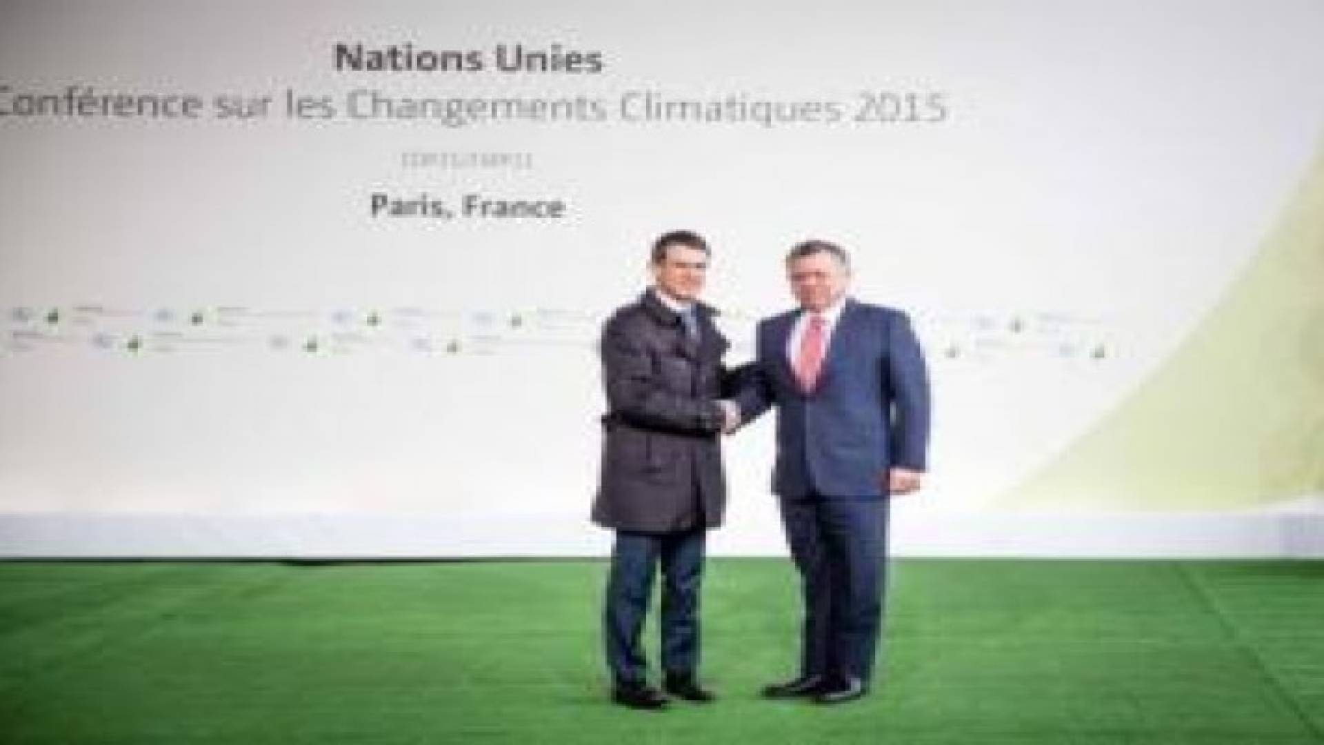 الملك يشارك بافتتاح مؤتمر المناخ في باريس