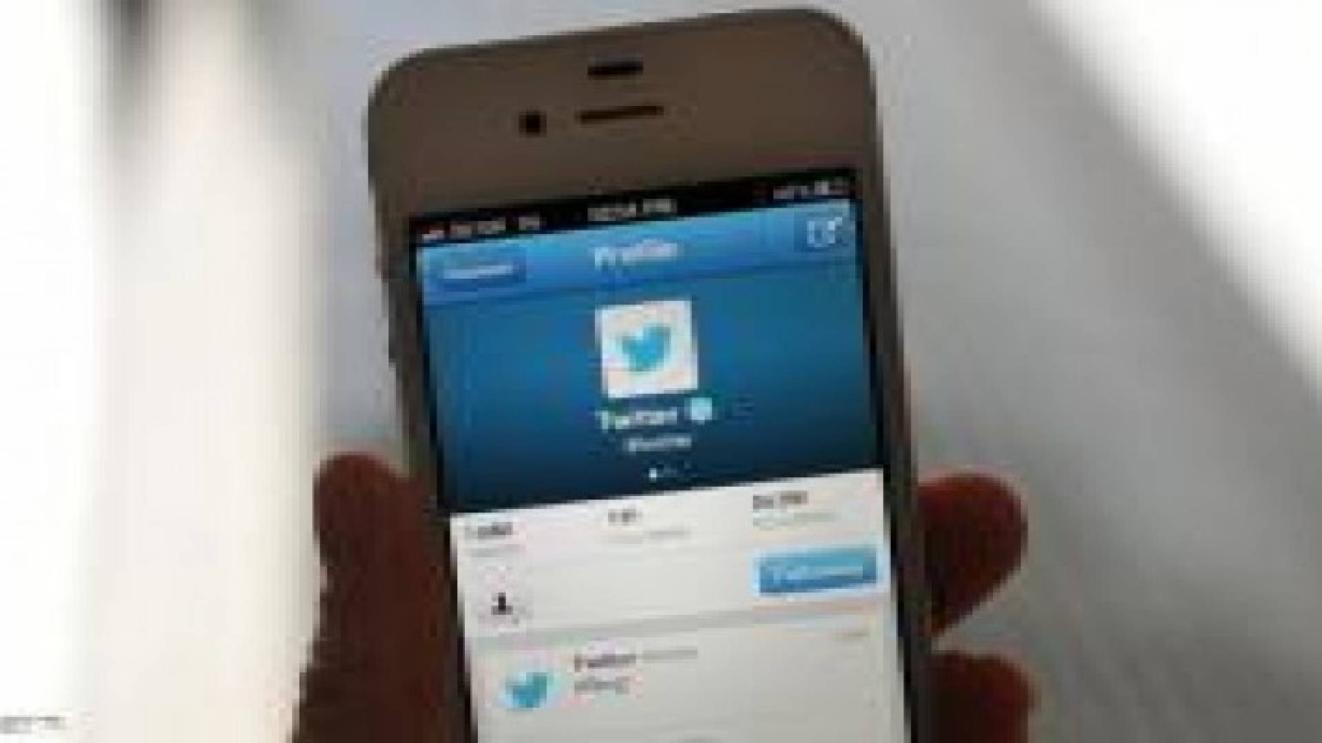 تويتر: واجهة خلافات وانجازات قادة العالم