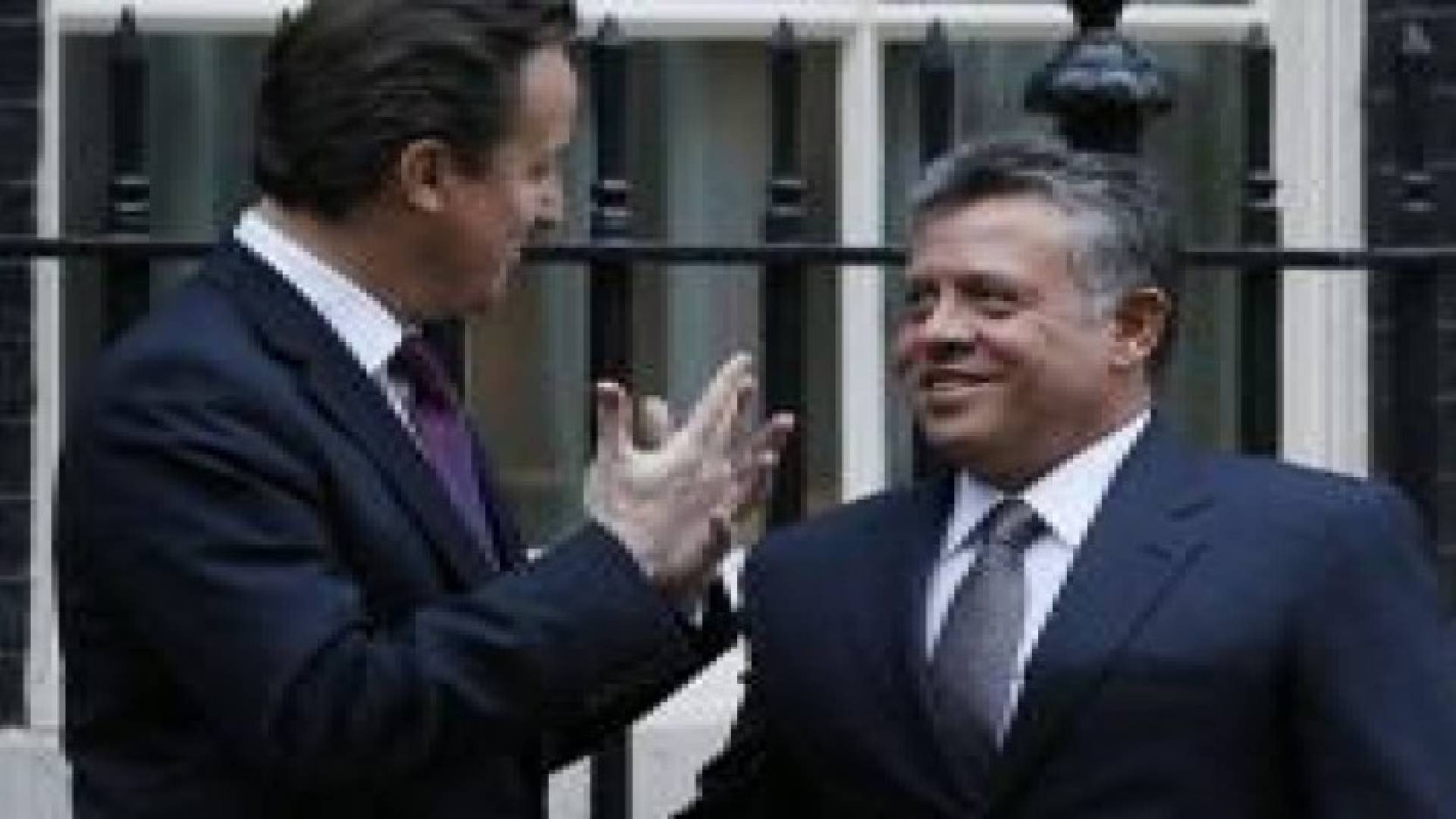 الملك يعرب عن تطلعه لانخراط بريطانيا بالجهد العسكري الدولي ضد داعش الارهابي