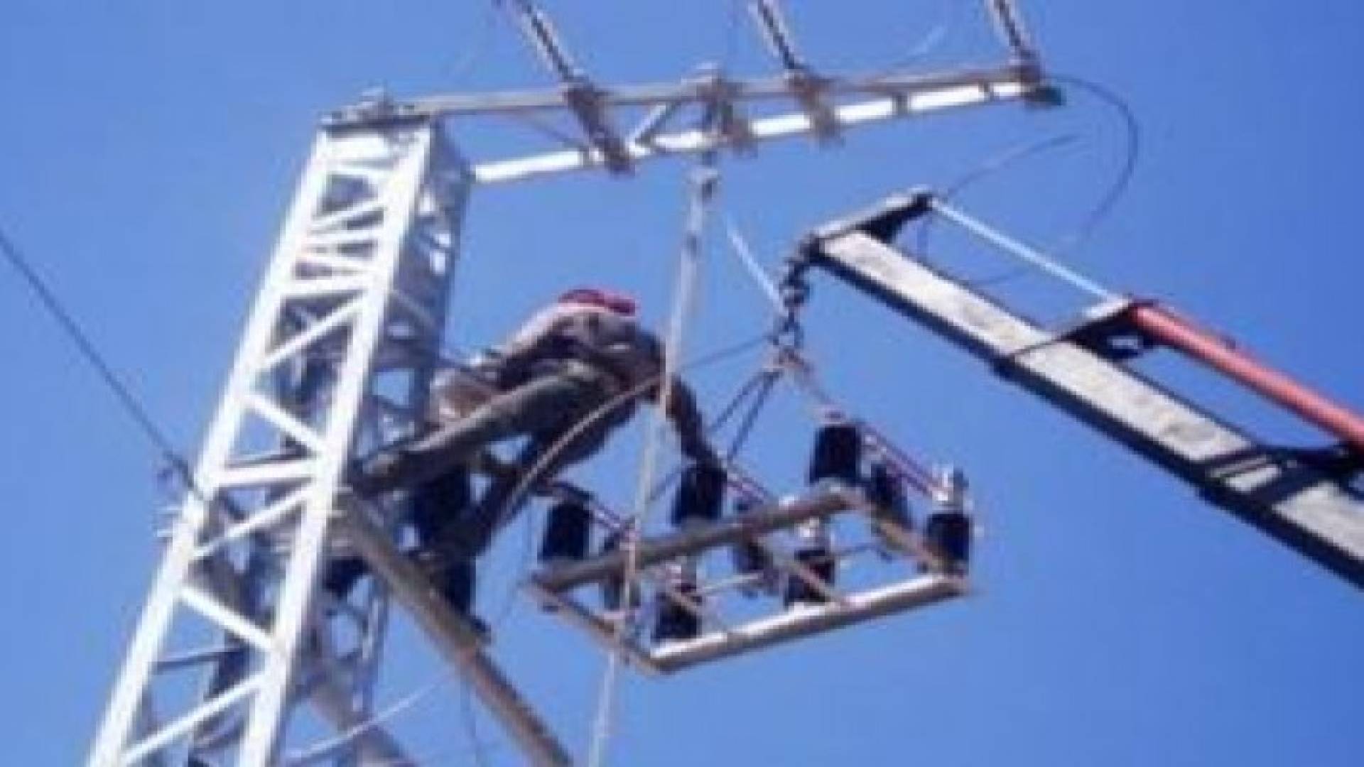 توزيع الكهرباء تضبط 2400 حالة بالعدادات او استجرار غير مشروع