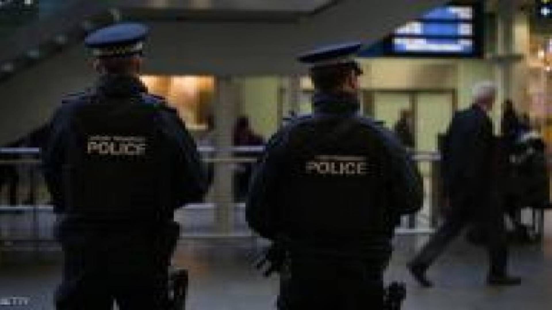 بريطانيا : اعتقال 4 بتهمة التخطيط لعمليات إرهابية