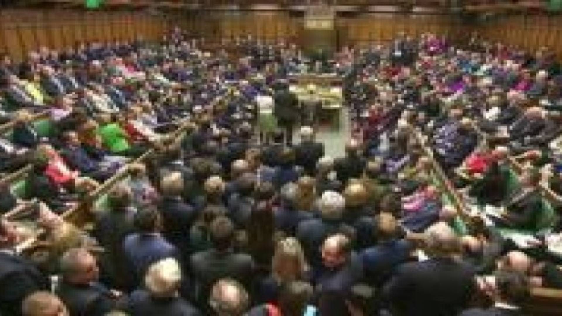 برلمان بريطانيا يوافق على شن غارات ضد تنظيم داعش الارهابي