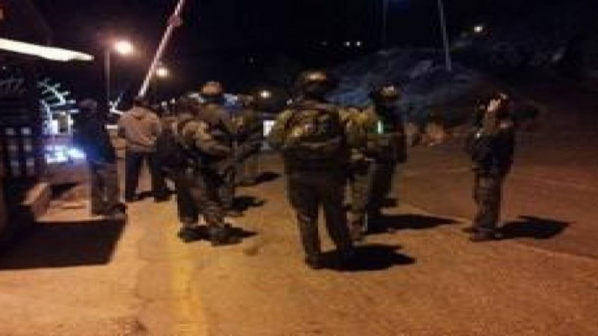 الاحتلال يصيب 8 مواطنين بالرصاص بقباطية ويفجر منزل اسير بنابلس