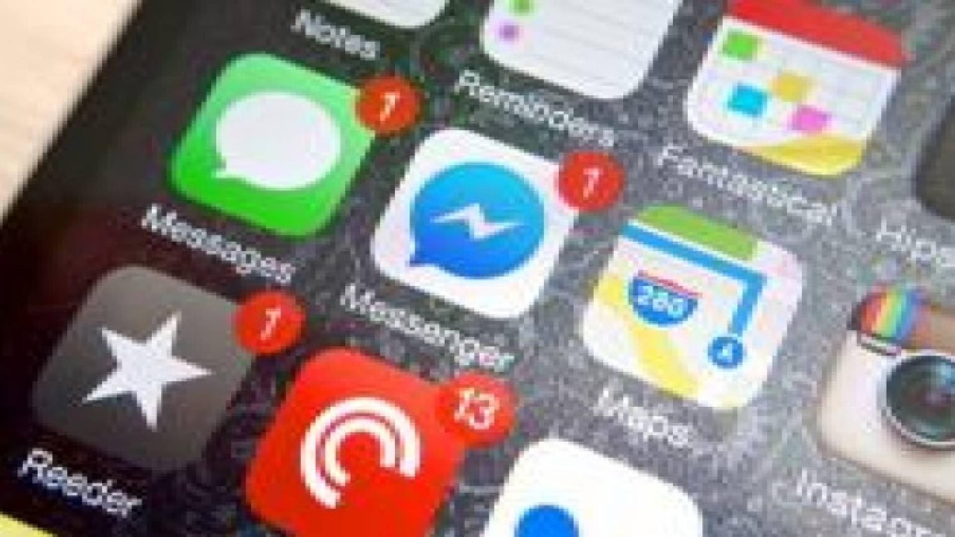 فيس بوك يقدم ميزات جديدة لصفحات الأعمال