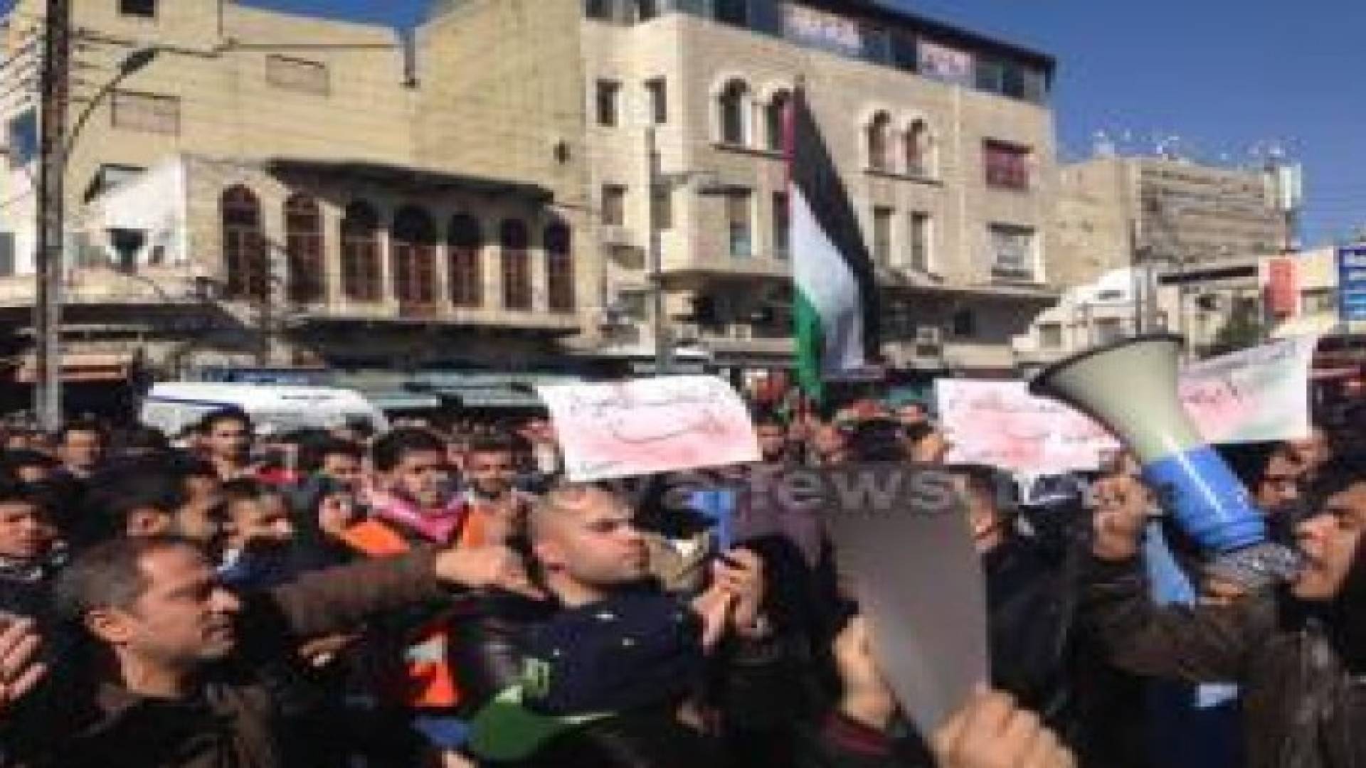 وسط عمان: مسيرة "الجامعات للفقراء ايضا" .. صور