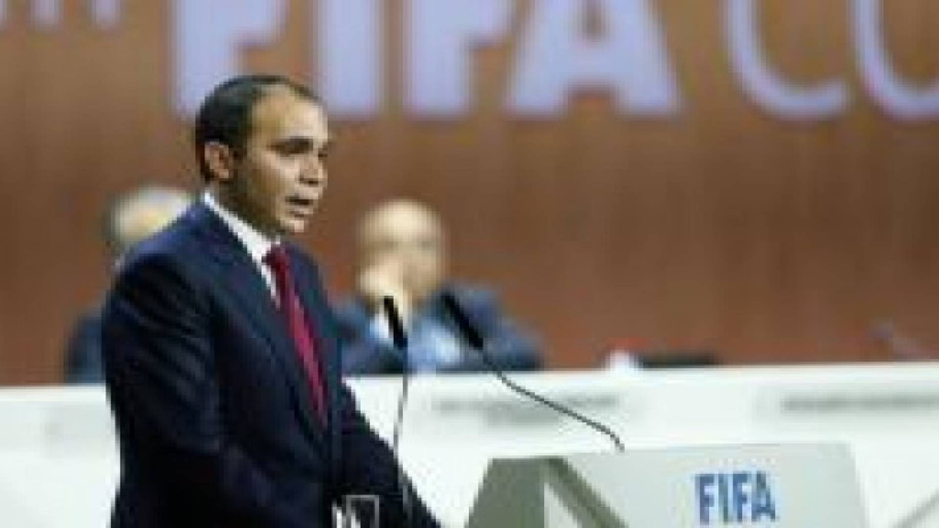 الأمير علي : أشعر بالخجل من تصرفات الفيفا