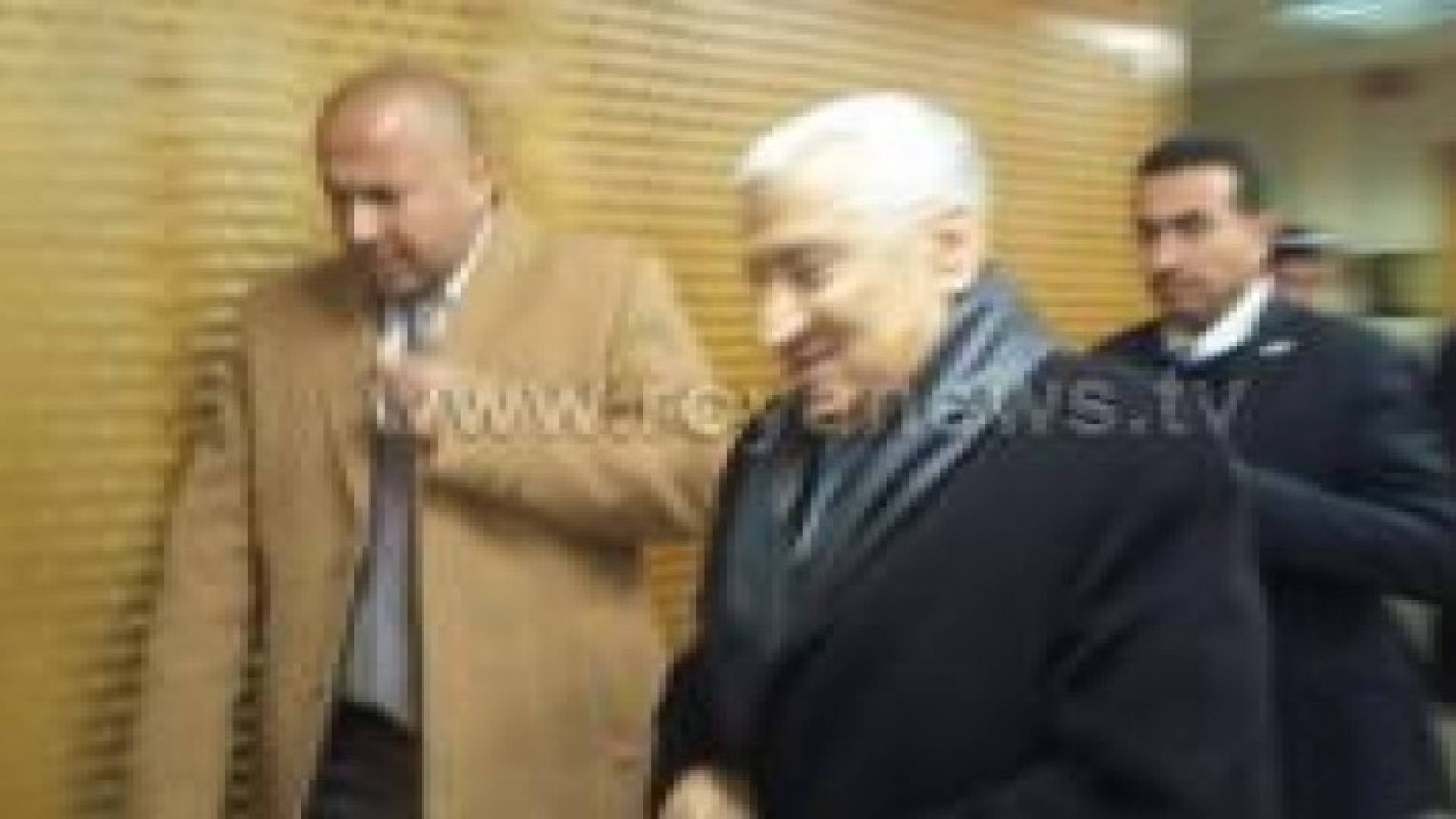 تفاصيل تراجع الحكومة عن رفع سعر اسطوانة الغاز ورسوم ترخيص السيارات.. فيديو