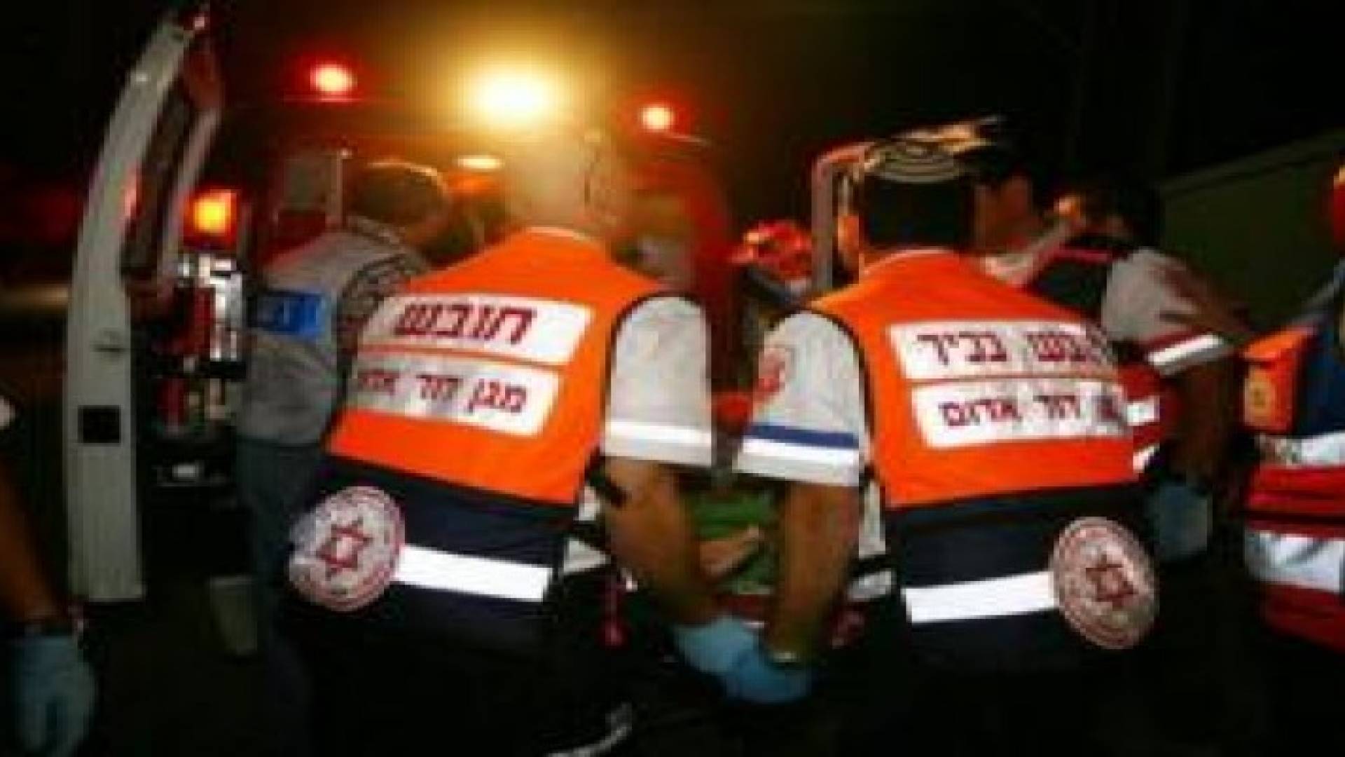 استشهاد فلسطيني واصابة 3 مستوطنين بعملية دهس وطعن بالقدس