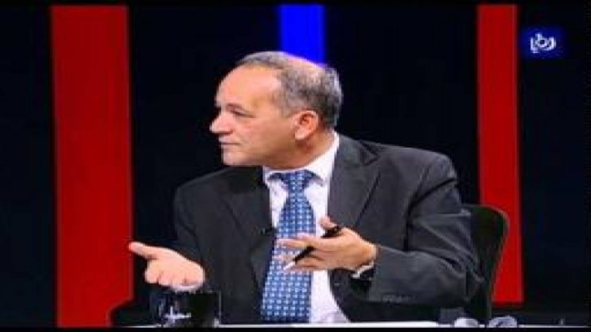 النائب عويس : هناك مسؤول كبير يتلاعب بفواتير علاج اللاجئين السوريين