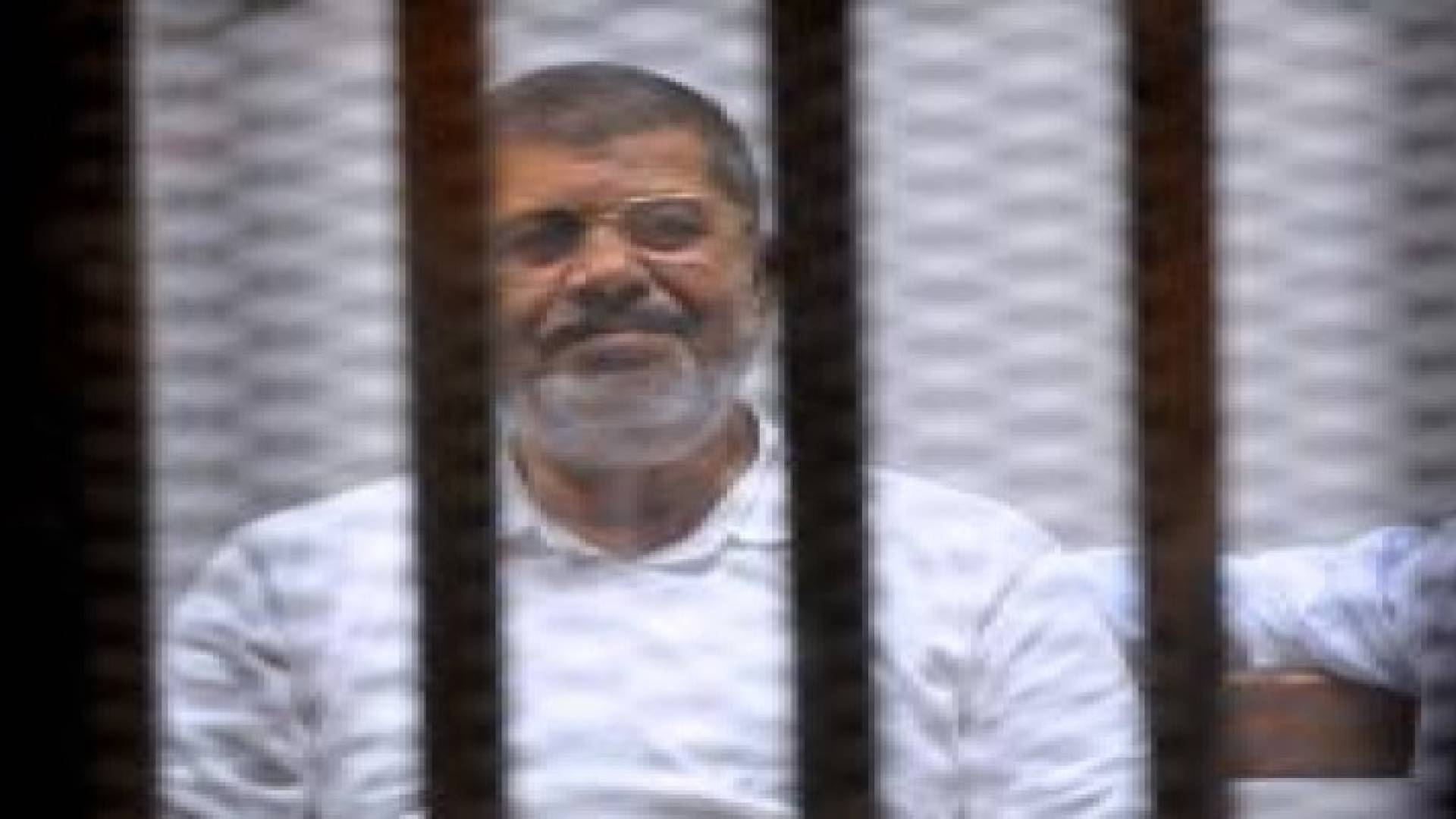 تأجيل محاكمة مرسي و24 آخرين بقضية إهانة القضاء