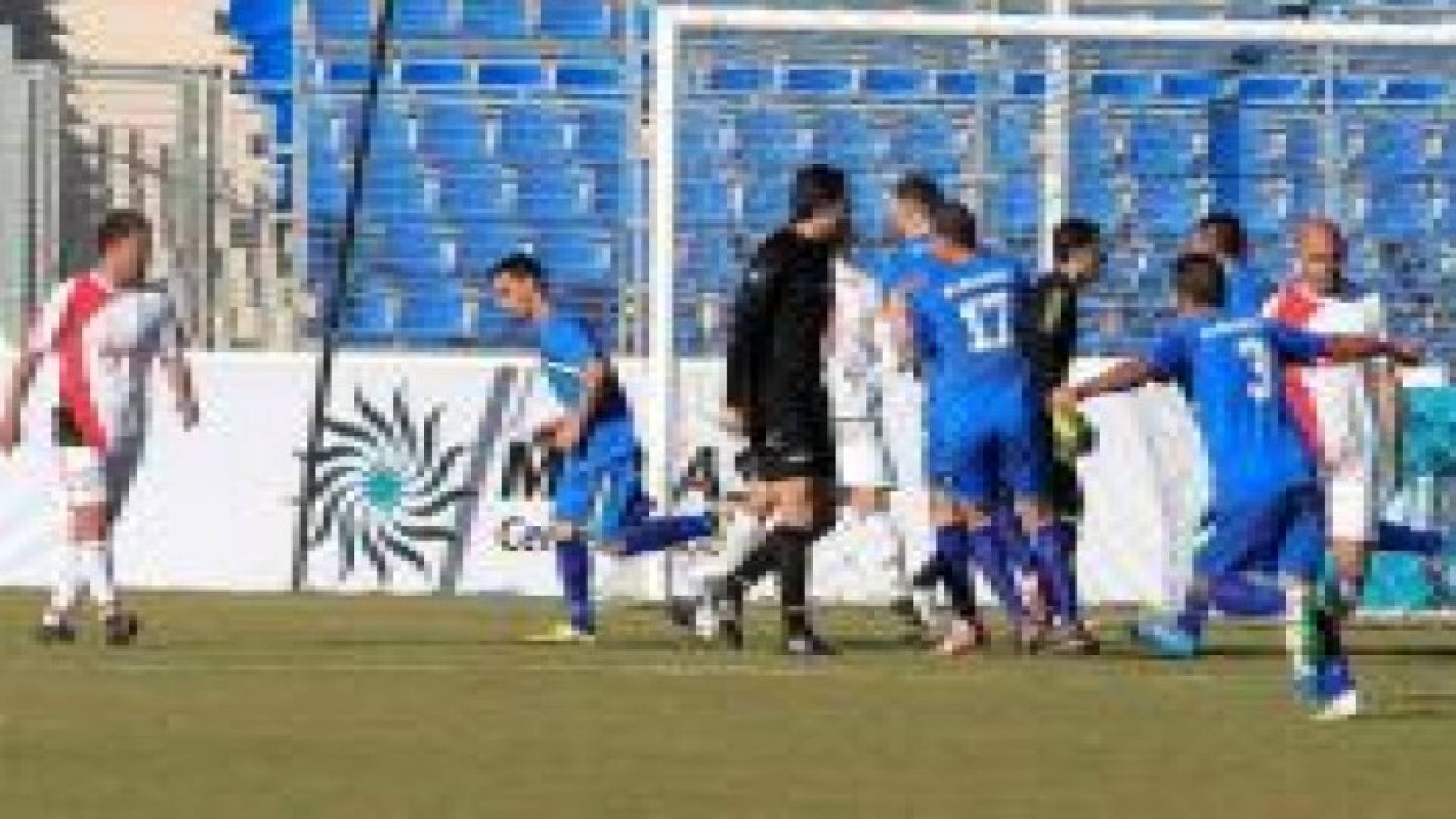 فريقا المنشية وسحاب يصعدان لمصاف اندية المحترفين