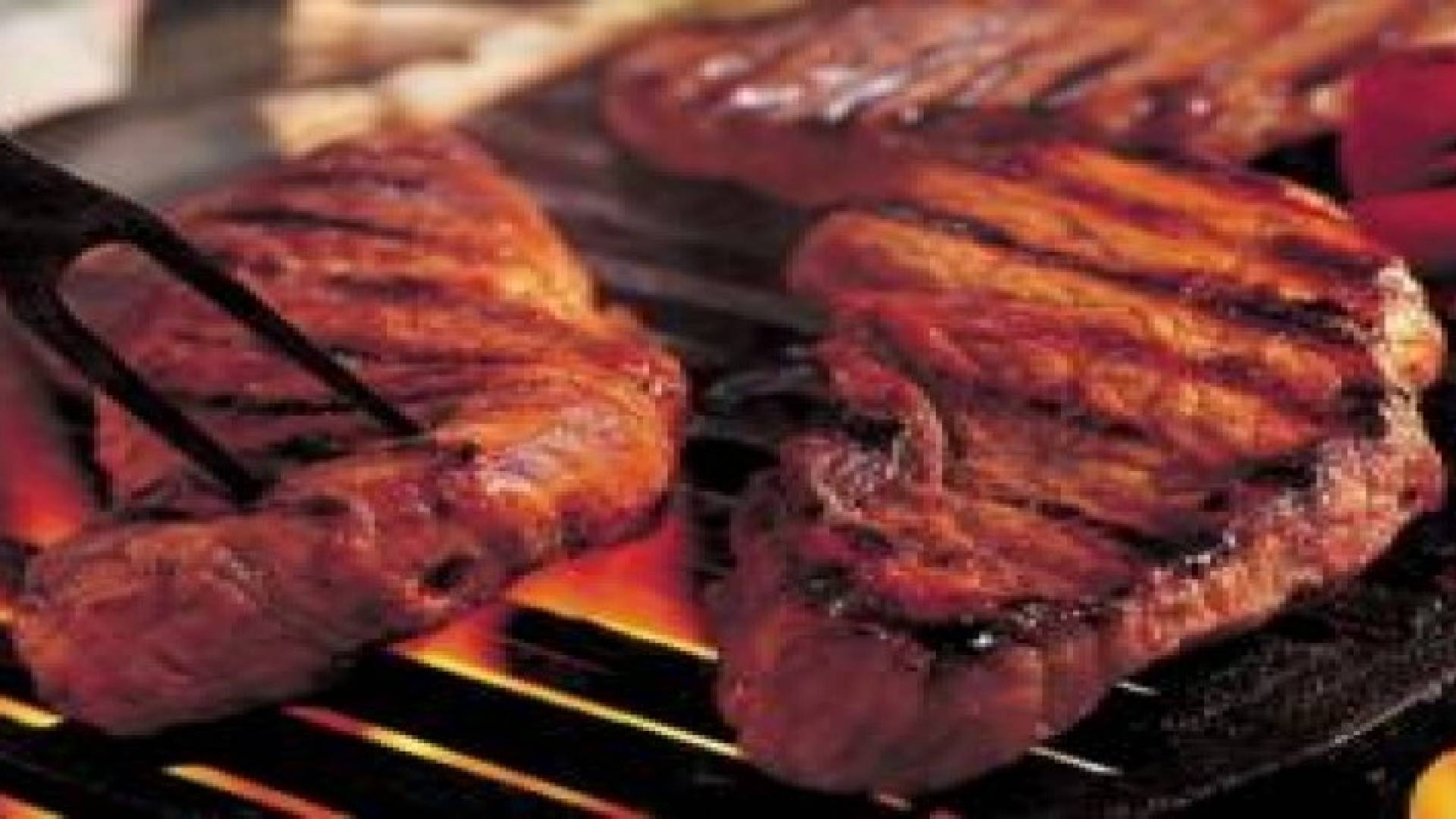 اللحوم غير المشوية جيدا تعرضك للبكتيريا المقاومة