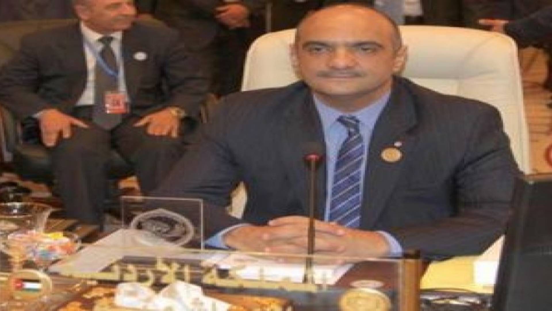 الخصاونة يطالب بتشجيع الأنشطة السياحية بين الأردن ومصر