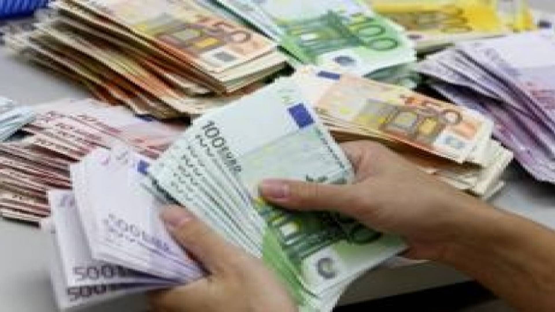 الحكومة الفلندية : 800 يورو لكل مواطن للحد من نسبة البطالة