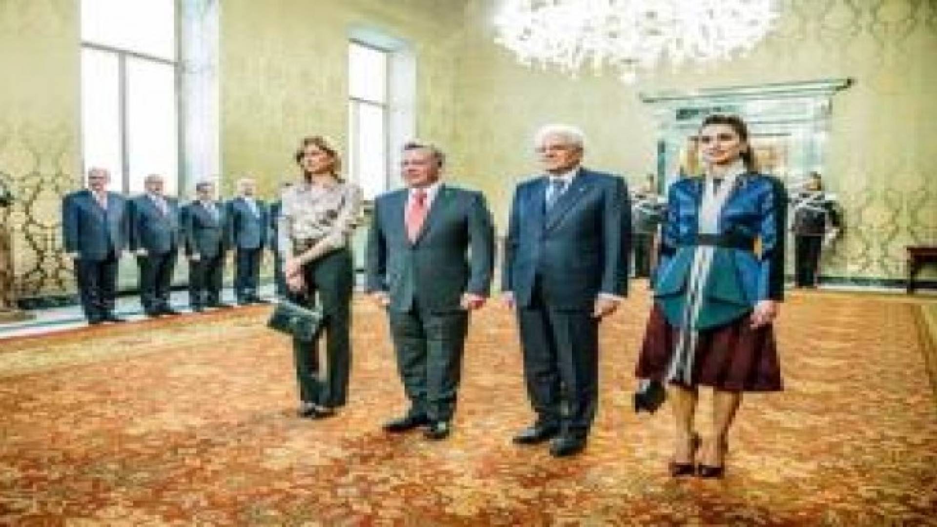 الملك يعود لأرض الوطن بعد زيارة عمل إلى إيطاليا