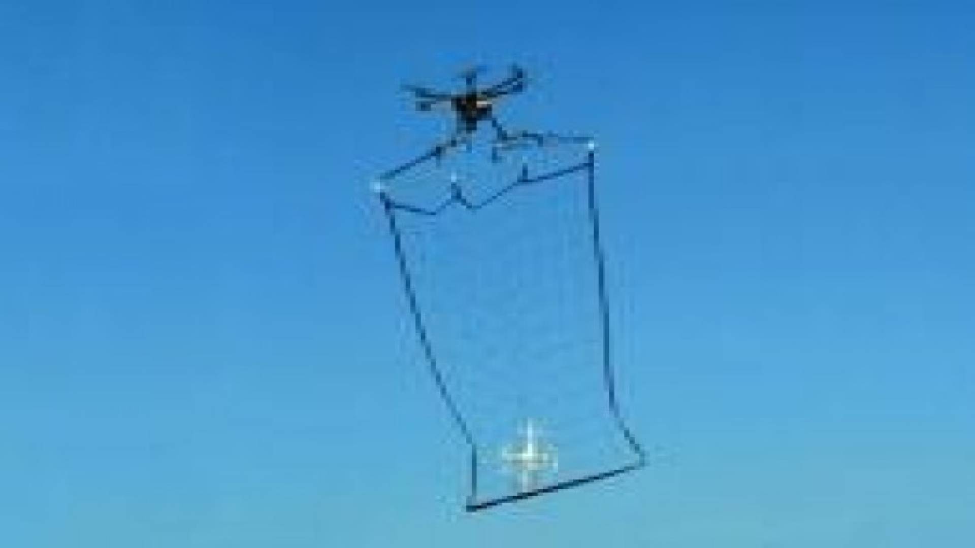 طوكيو تكشف عن طائرة تصطاد الطائرات بدون طيار